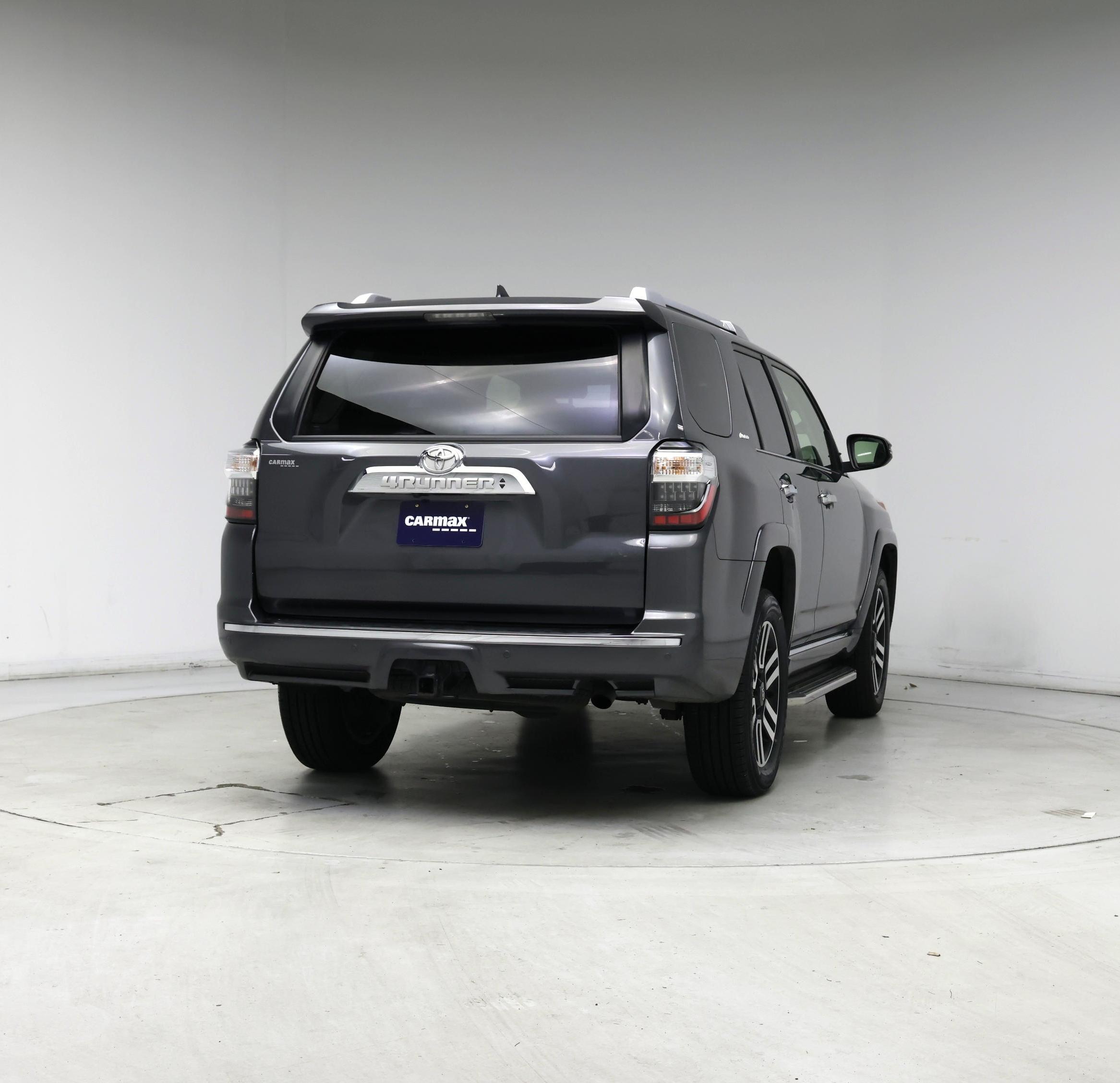 Thumbnail: 2022 Toyota 4Runner - 8