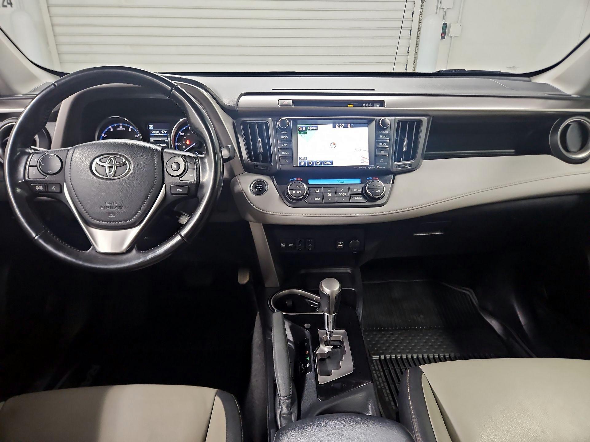 Thumbnail: 2018 Toyota RAV4 - 9