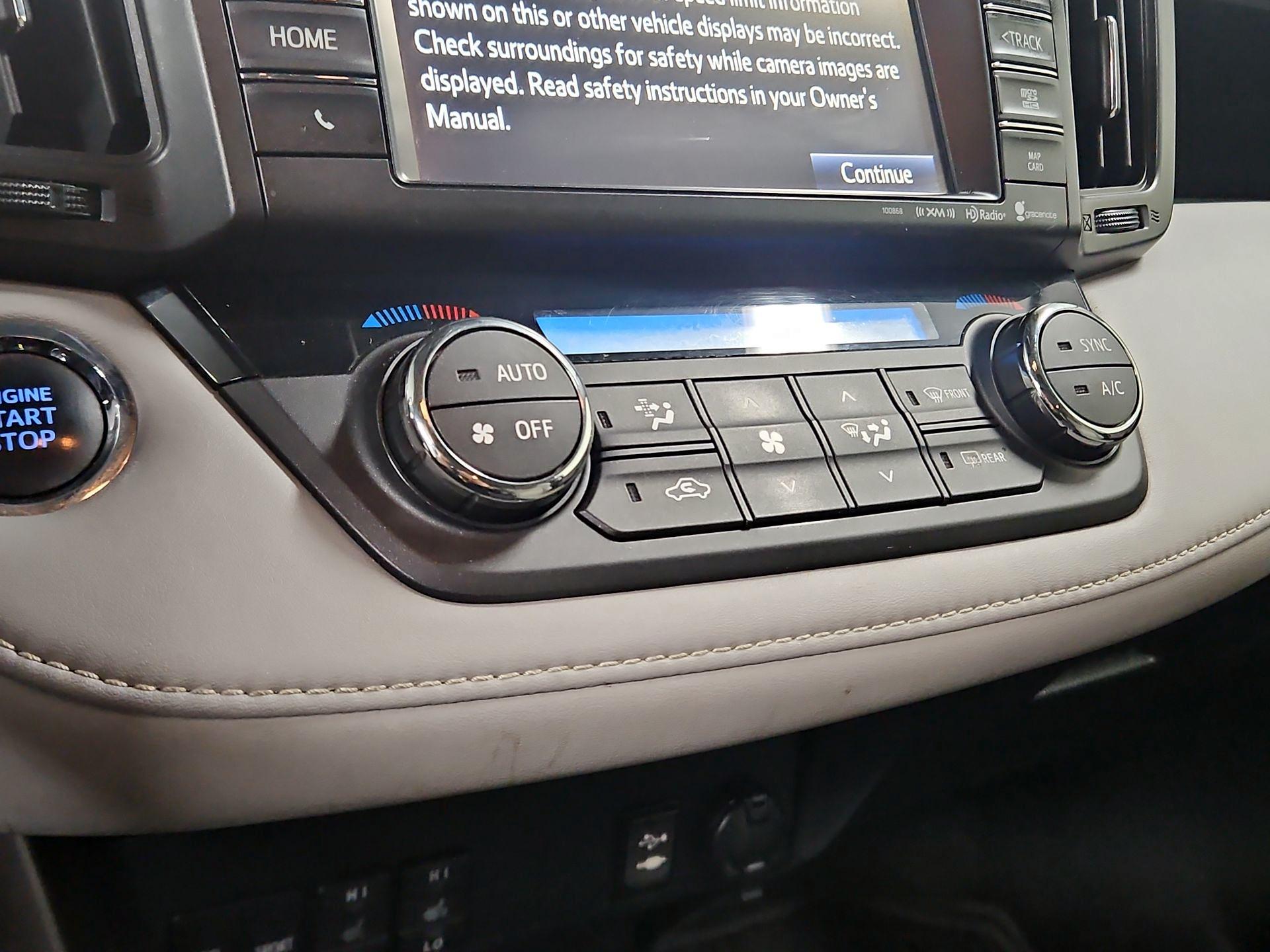 Thumbnail: 2018 Toyota RAV4 - 17