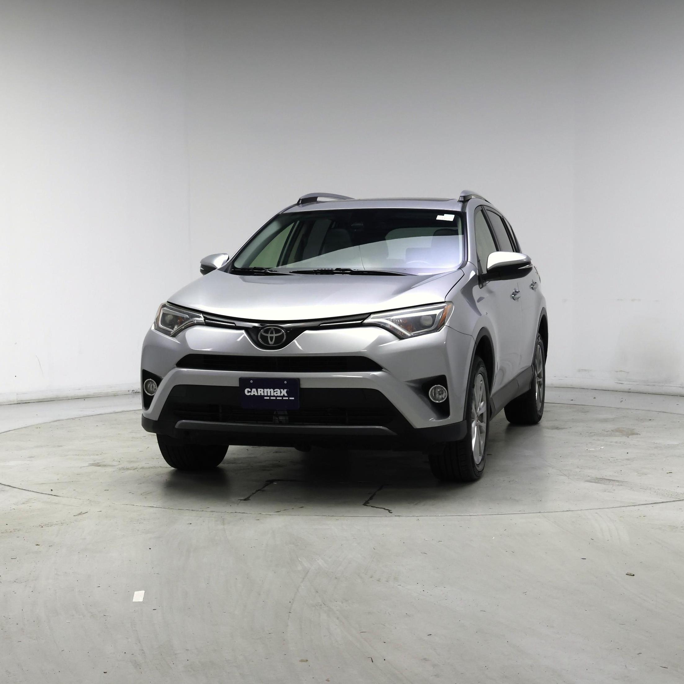 Thumbnail: 2018 Toyota RAV4 - 4