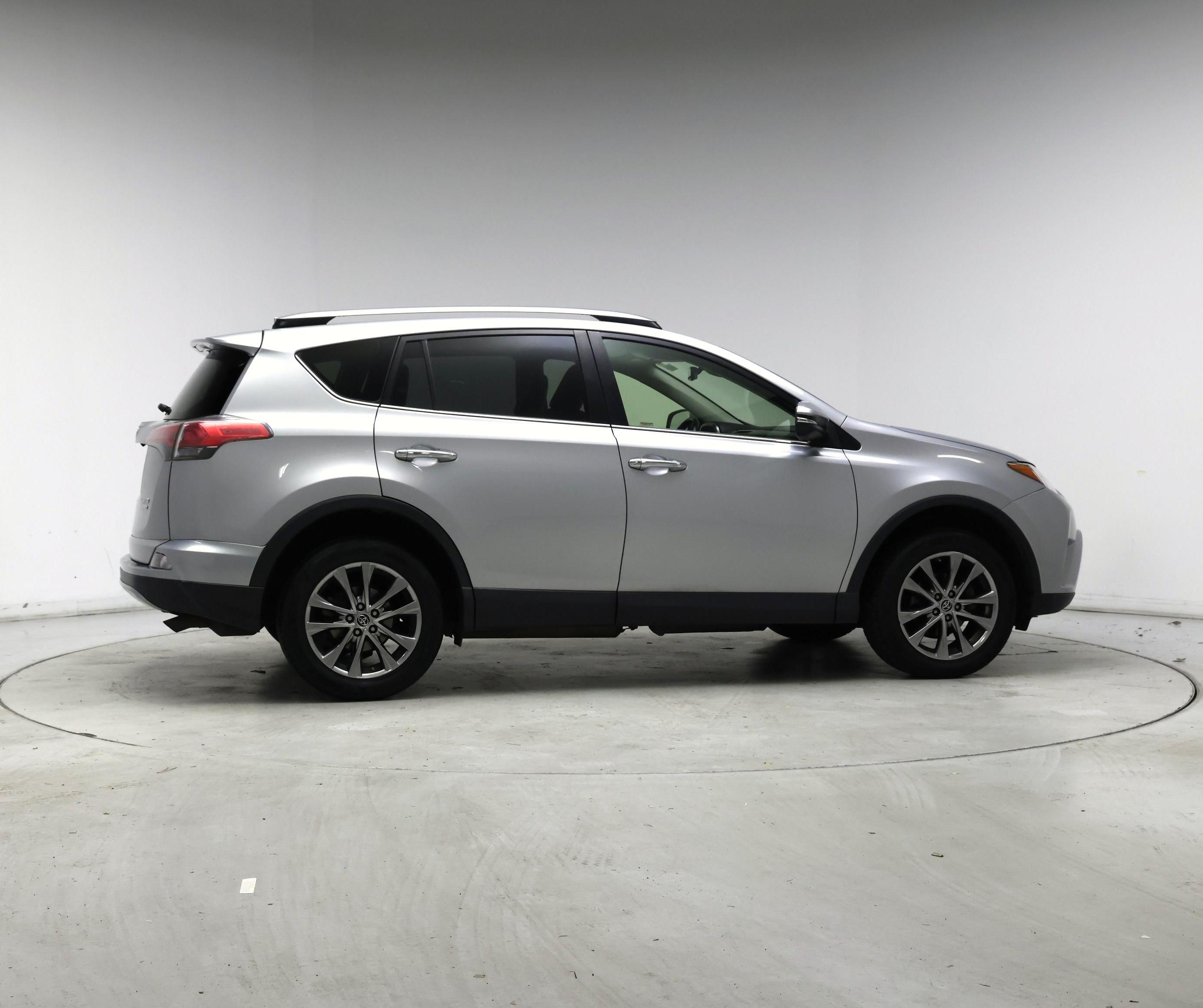 Thumbnail: 2018 Toyota RAV4 - 7