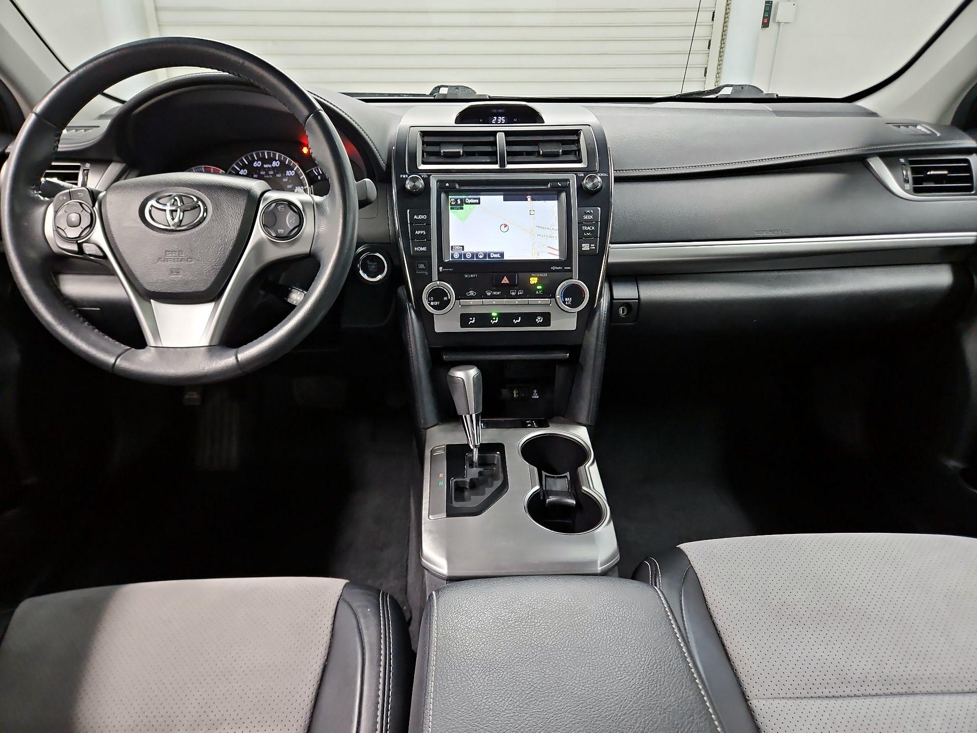 Thumbnail: 2014 Toyota Camry - 9