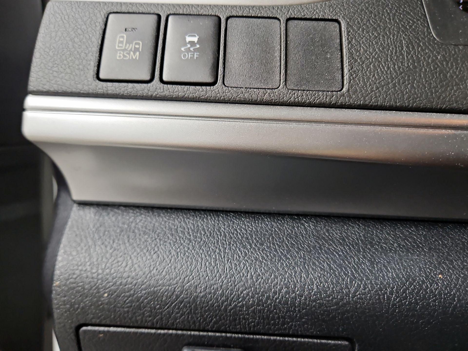 Thumbnail: 2014 Toyota Camry - 13