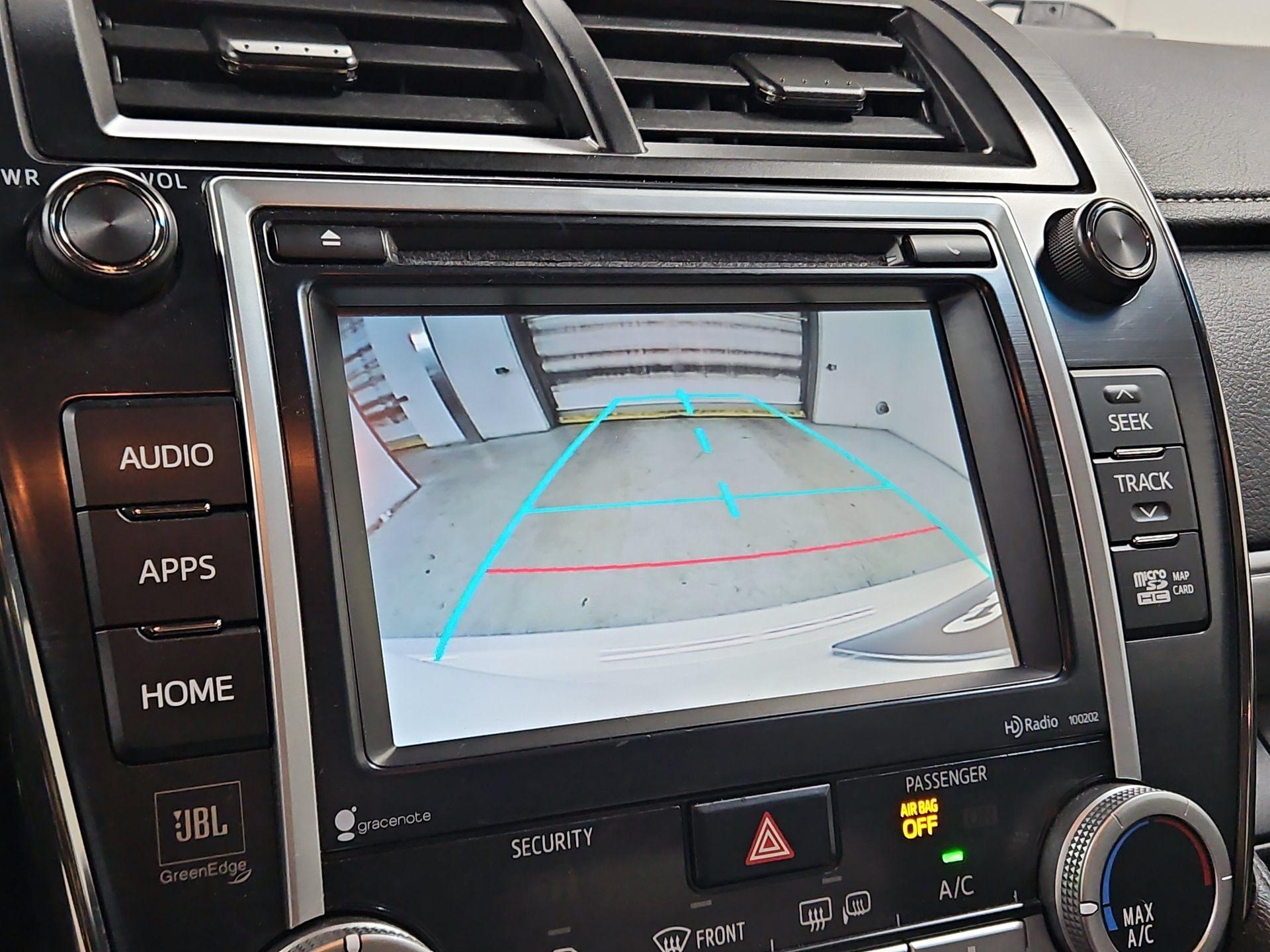 Thumbnail: 2014 Toyota Camry - 15