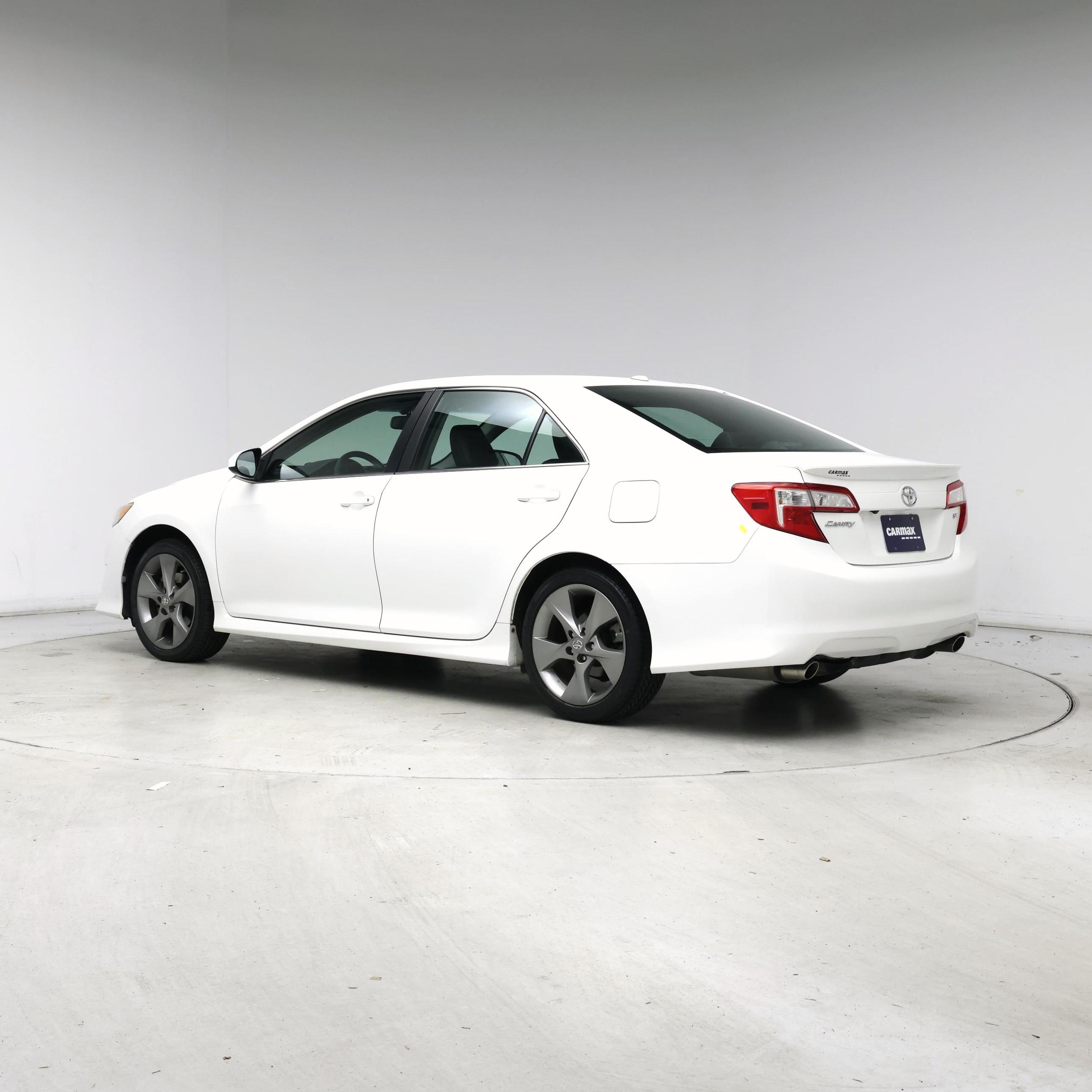 Thumbnail: 2014 Toyota Camry - 2