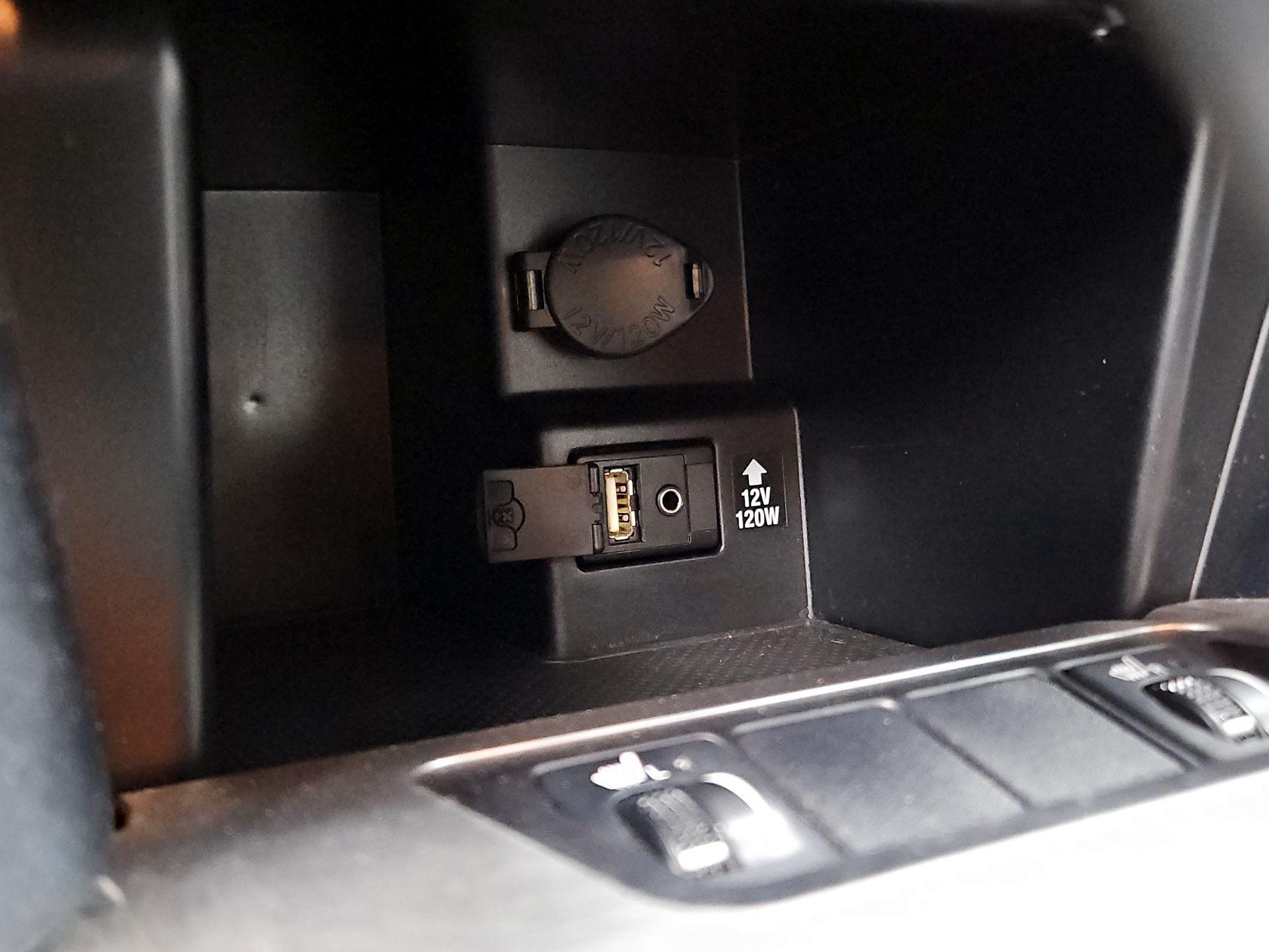 Thumbnail: 2014 Toyota Camry - 19