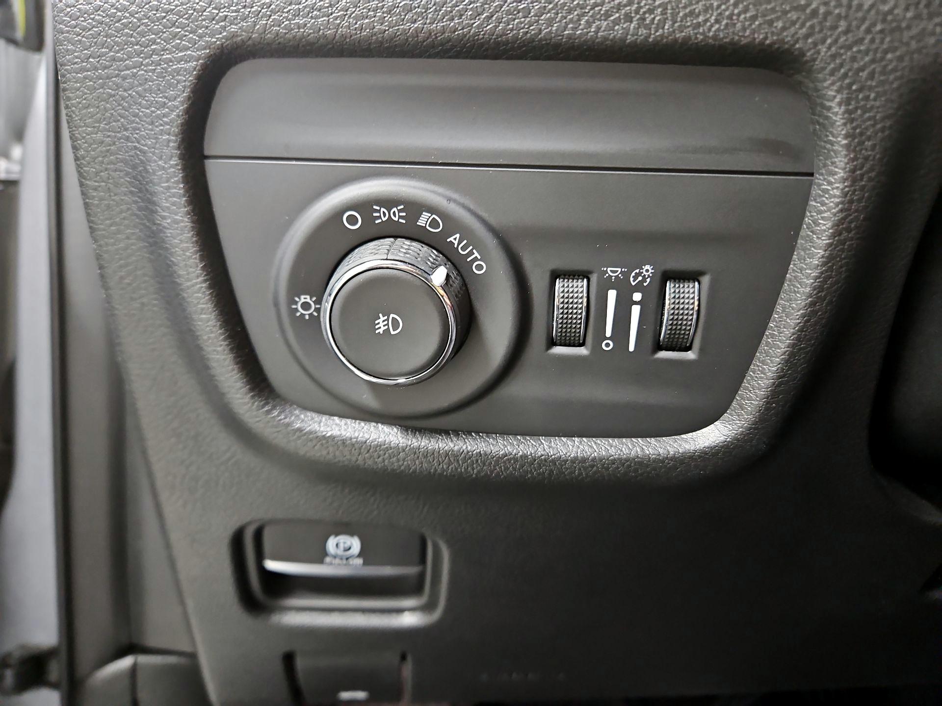 Thumbnail: 2022 Jeep Grand Cherokee L - 13