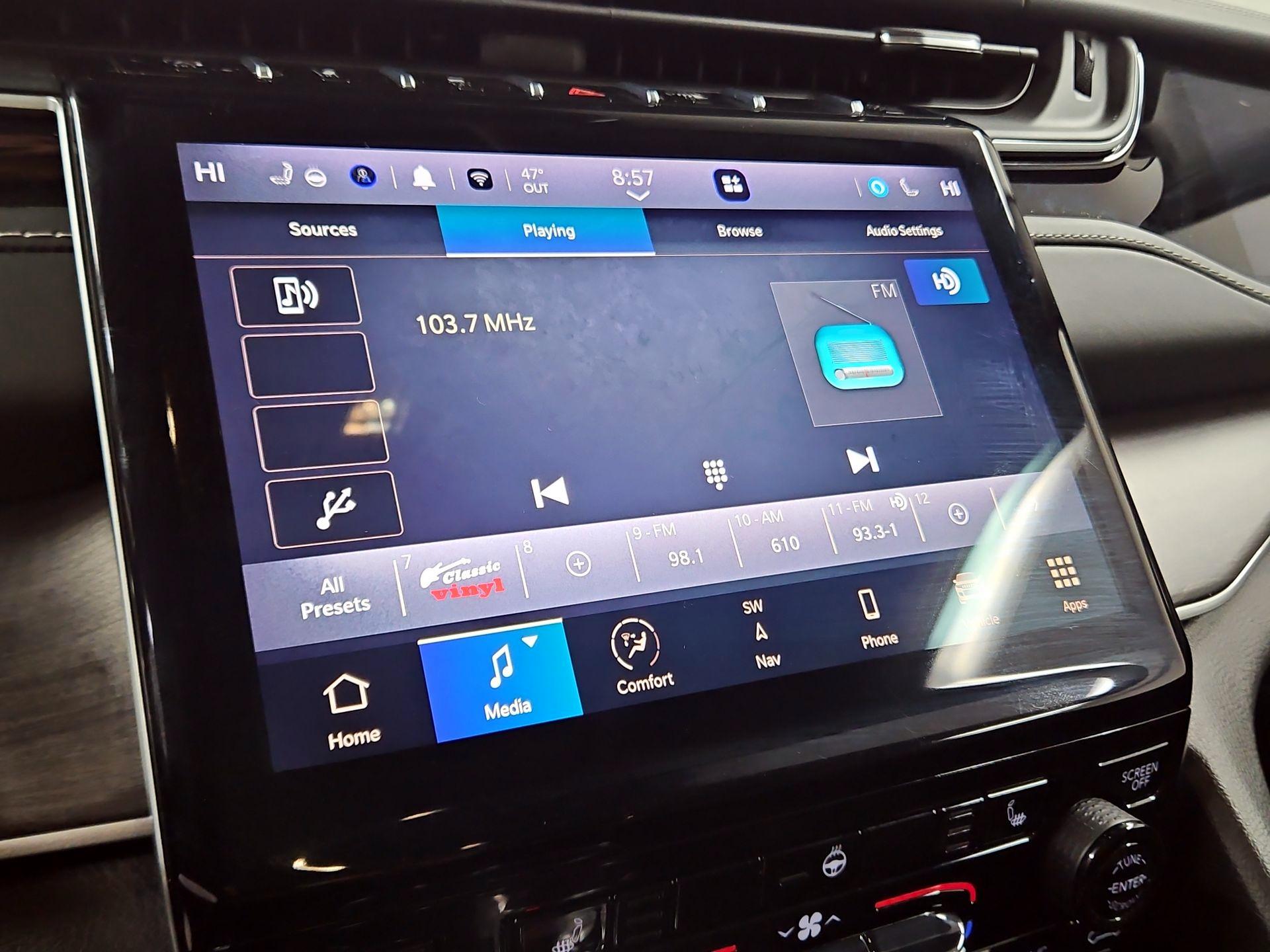 Thumbnail: 2022 Jeep Grand Cherokee L - 16