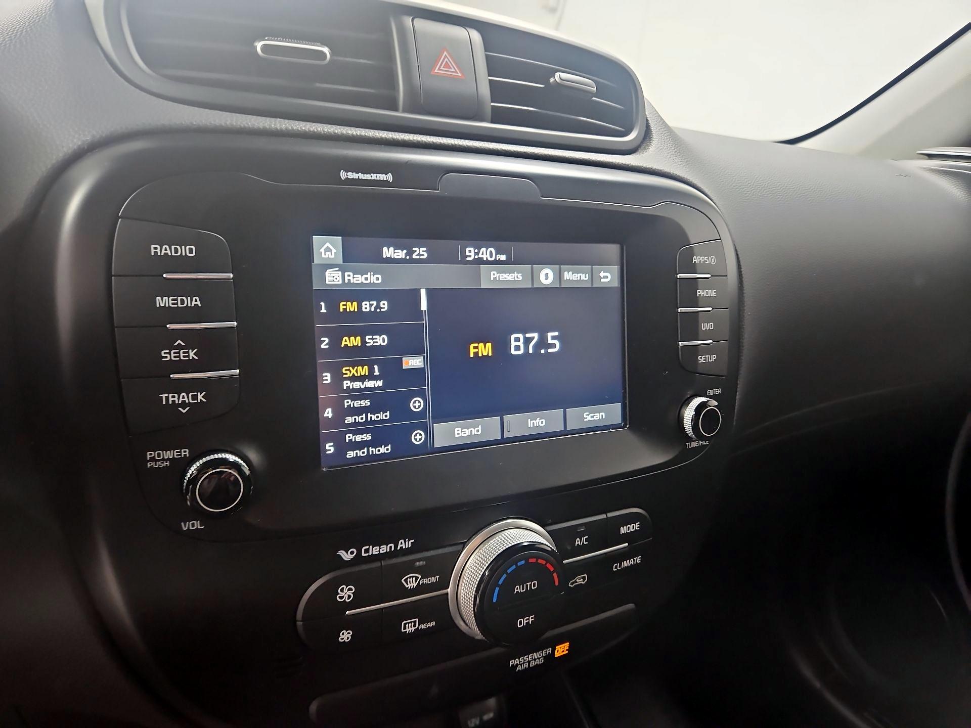 Thumbnail: 2018 Kia Soul - 15