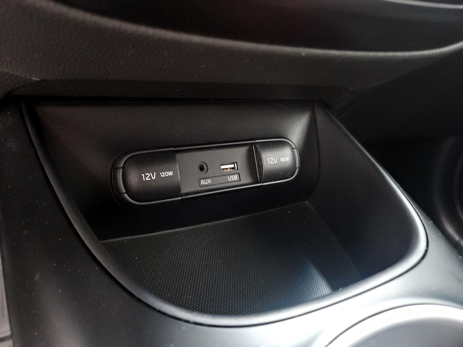 Thumbnail: 2018 Kia Soul - 18