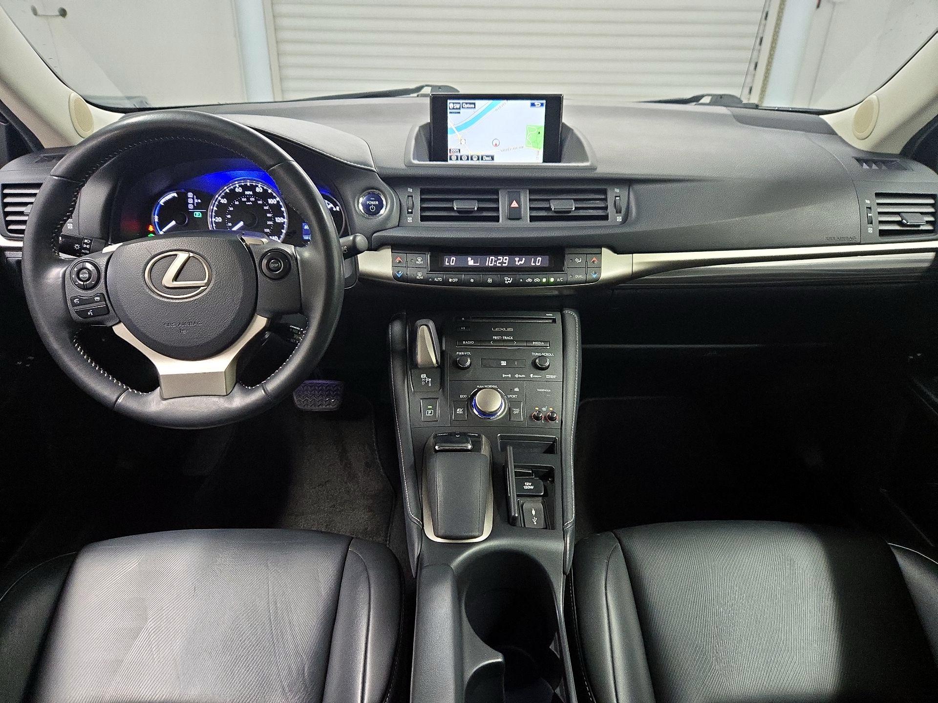 Thumbnail: 2015 Lexus CT - 9