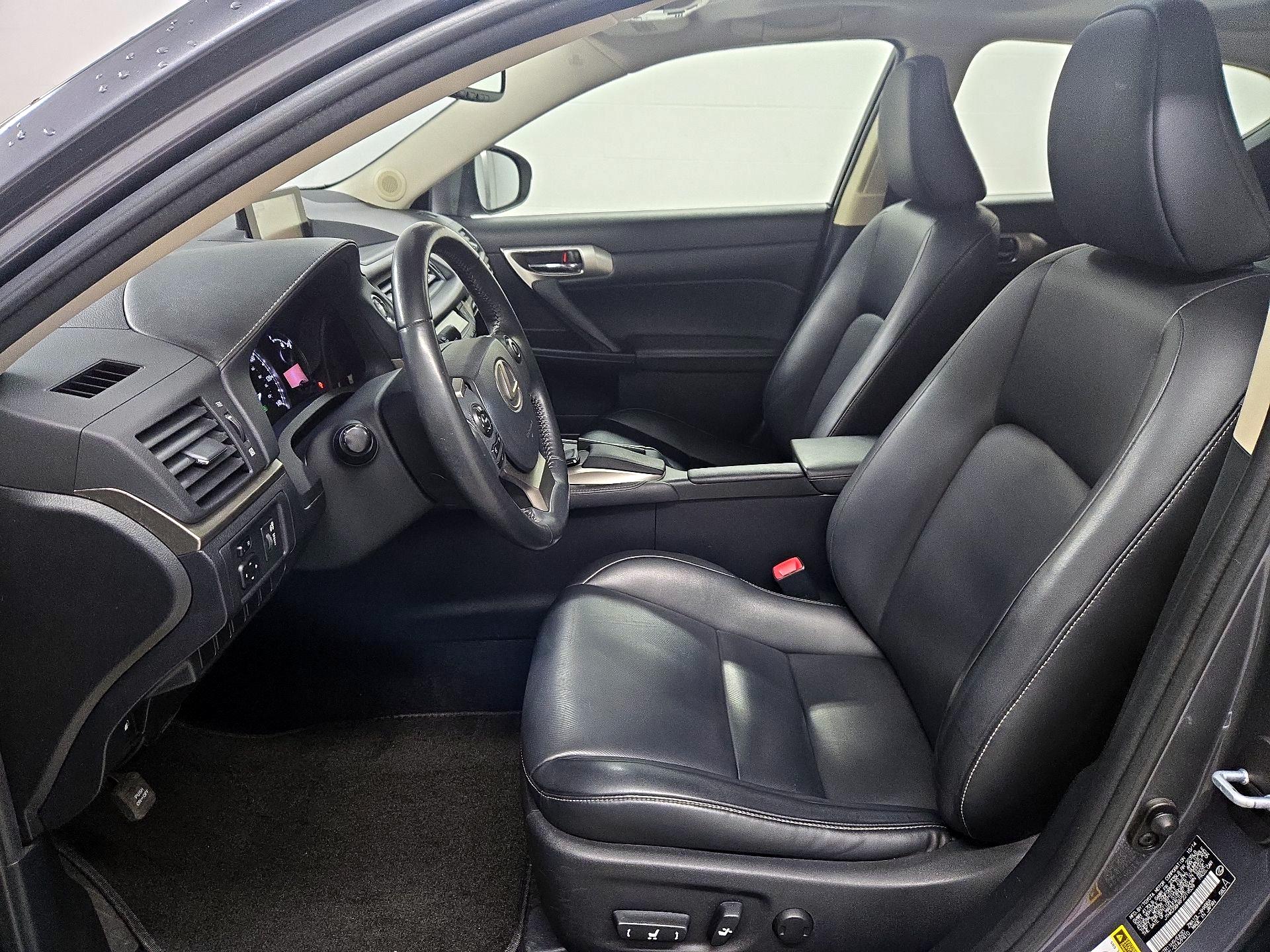 Thumbnail: 2015 Lexus CT - 11