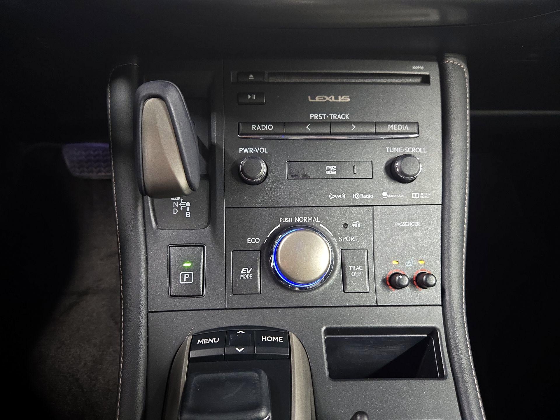 Thumbnail: 2015 Lexus CT - 18