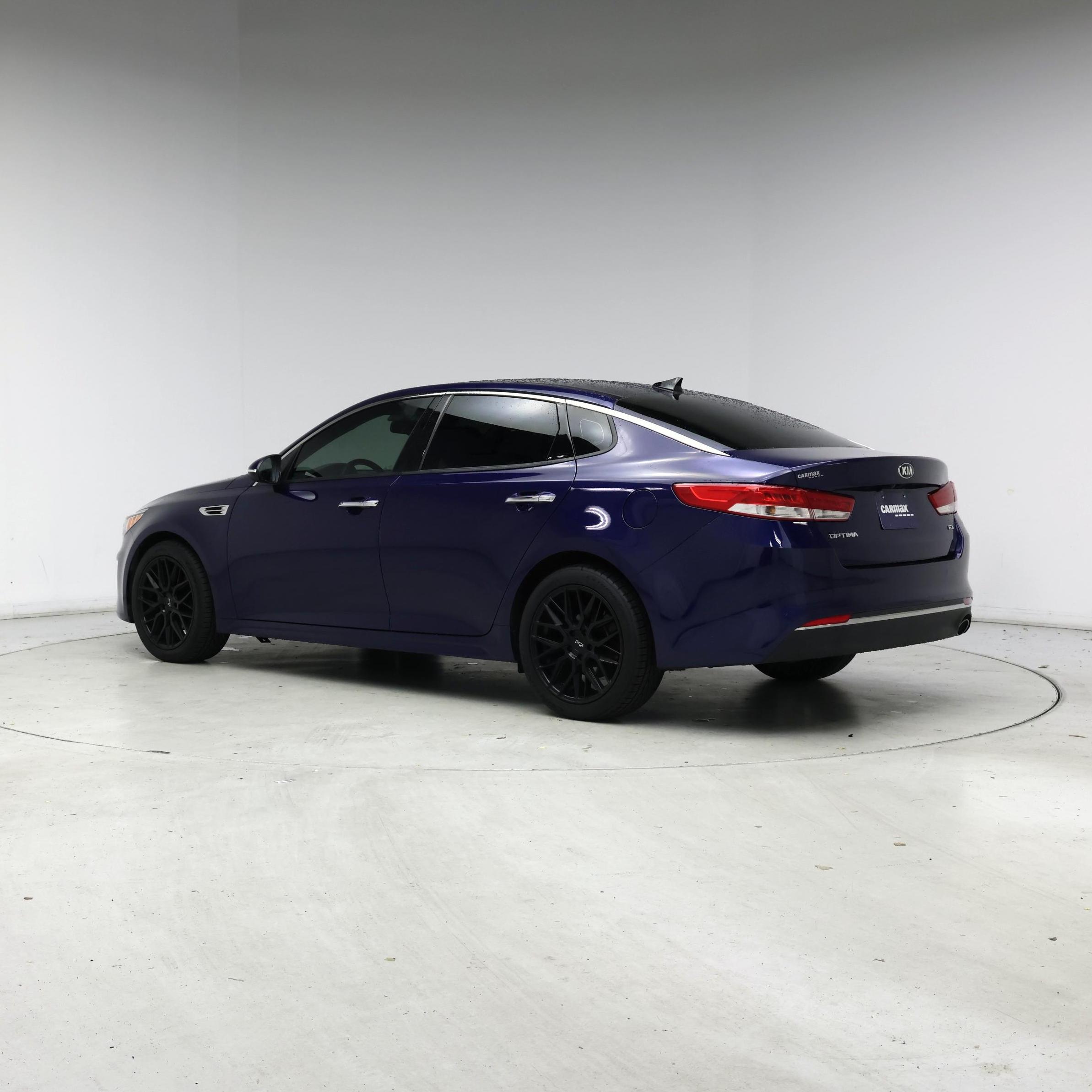 Thumbnail: 2016 Kia Optima - 2