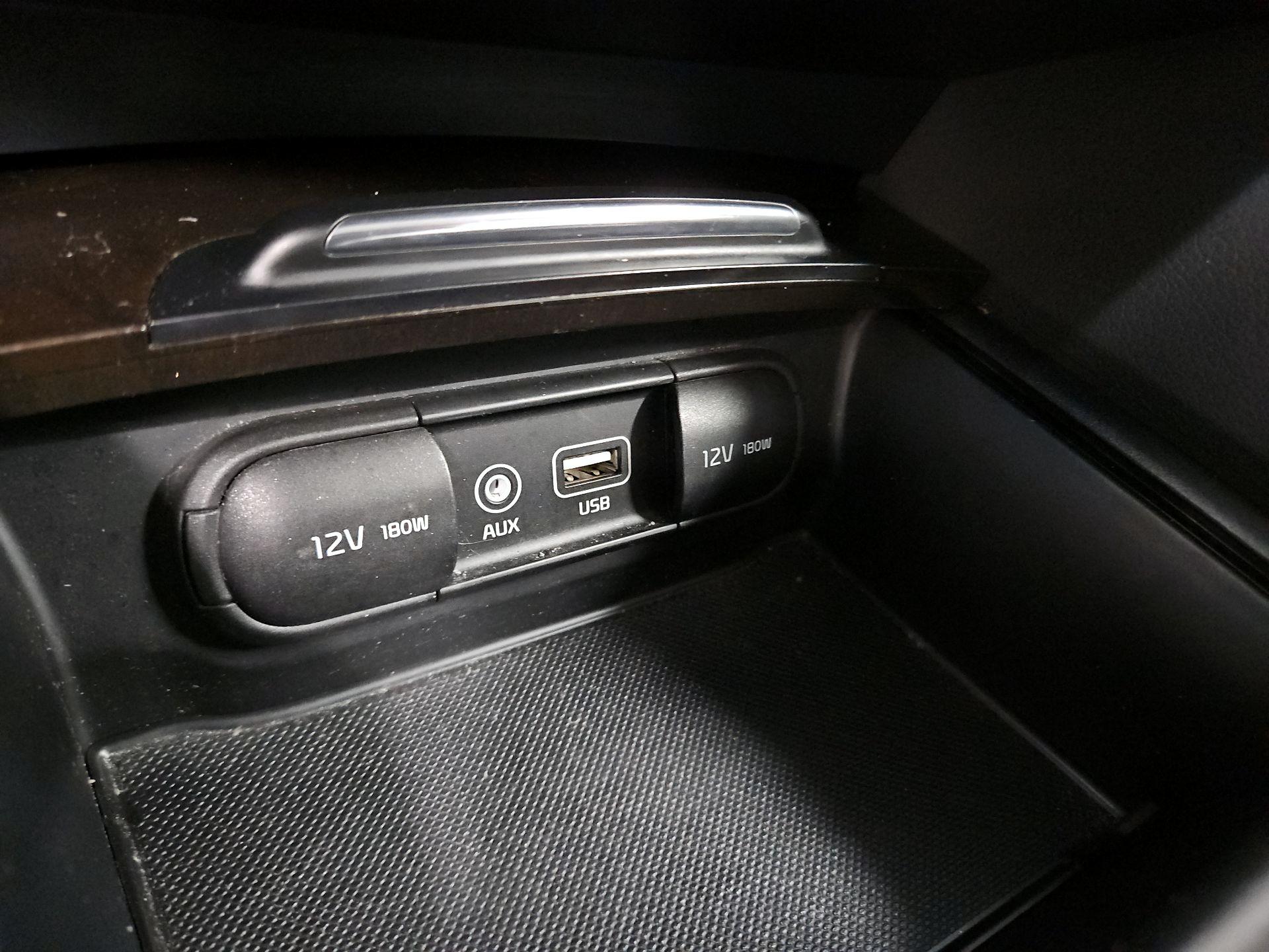 Thumbnail: 2016 Kia Optima - 19