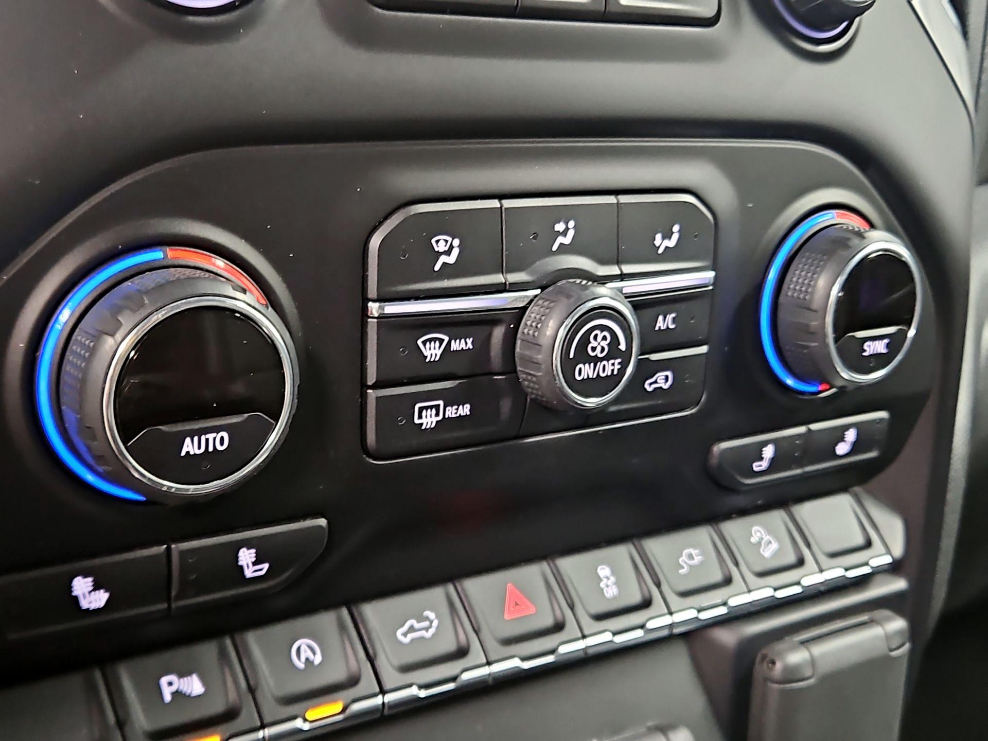 Thumbnail: 2020 Chevrolet Silverado 1500 - 16