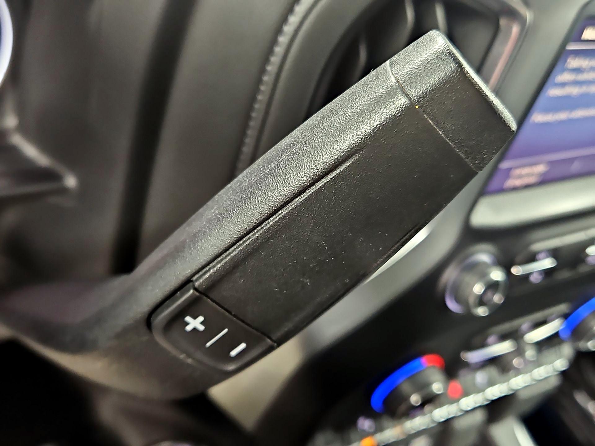 Thumbnail: 2020 Chevrolet Silverado 1500 - 17