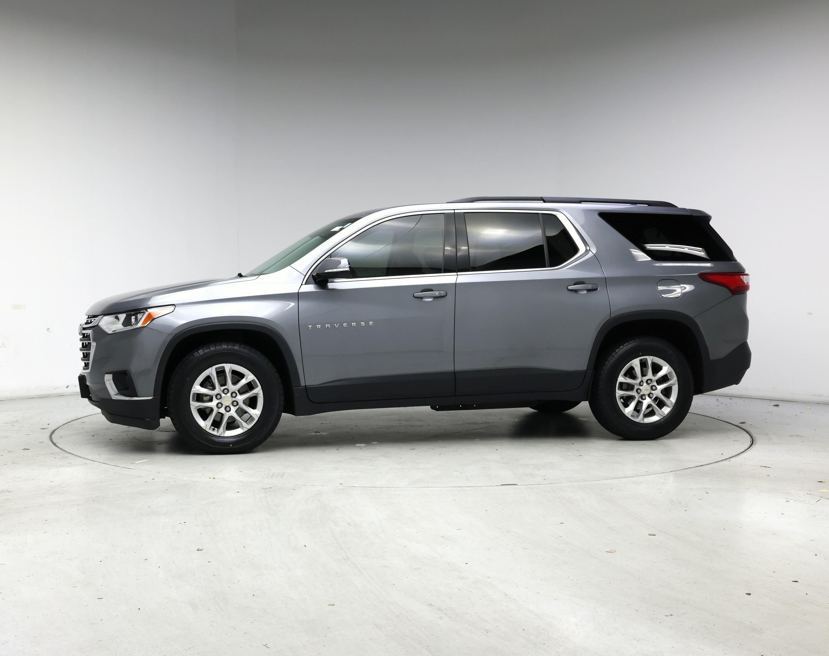 Thumbnail: 2019 Chevrolet Traverse - 3