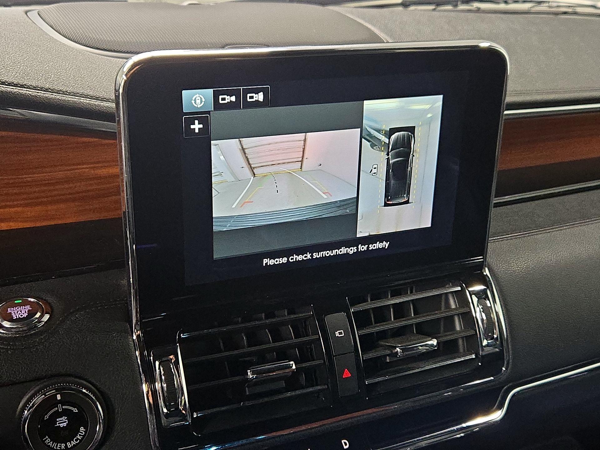 Thumbnail: 2019 Lincoln Navigator L - 15