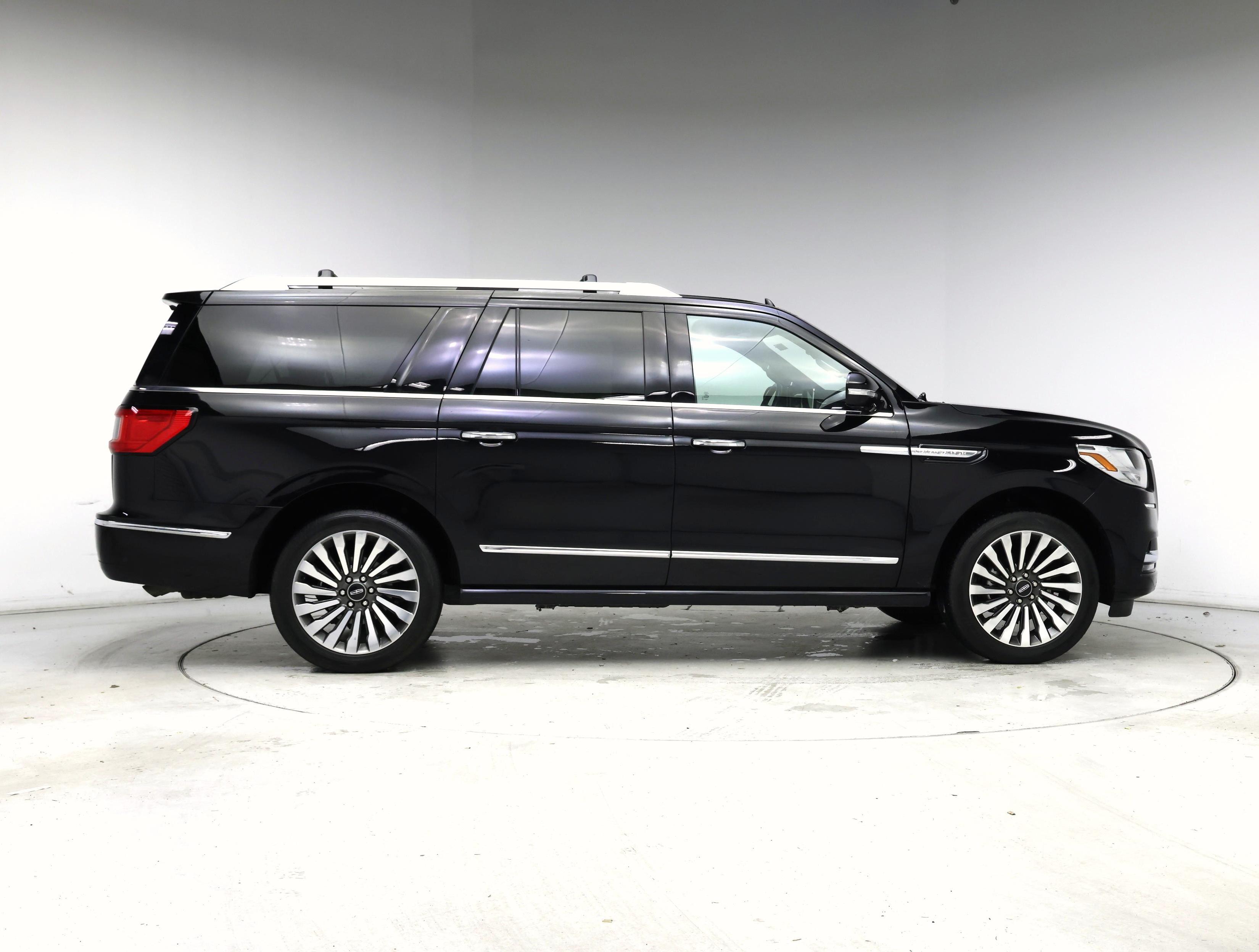 Thumbnail: 2019 Lincoln Navigator L - 7