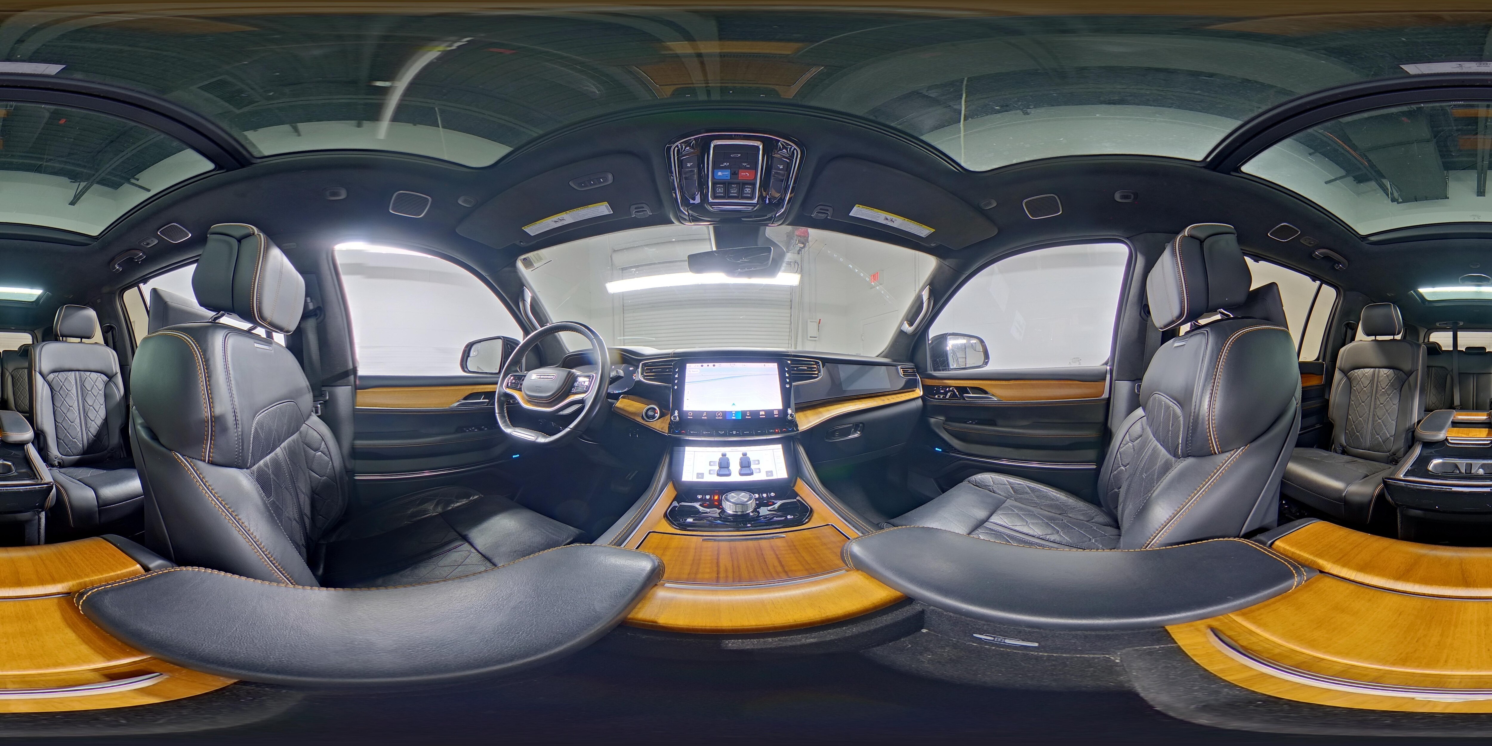 2022 Jeep Grand Wagoneer Series III - Photo 28