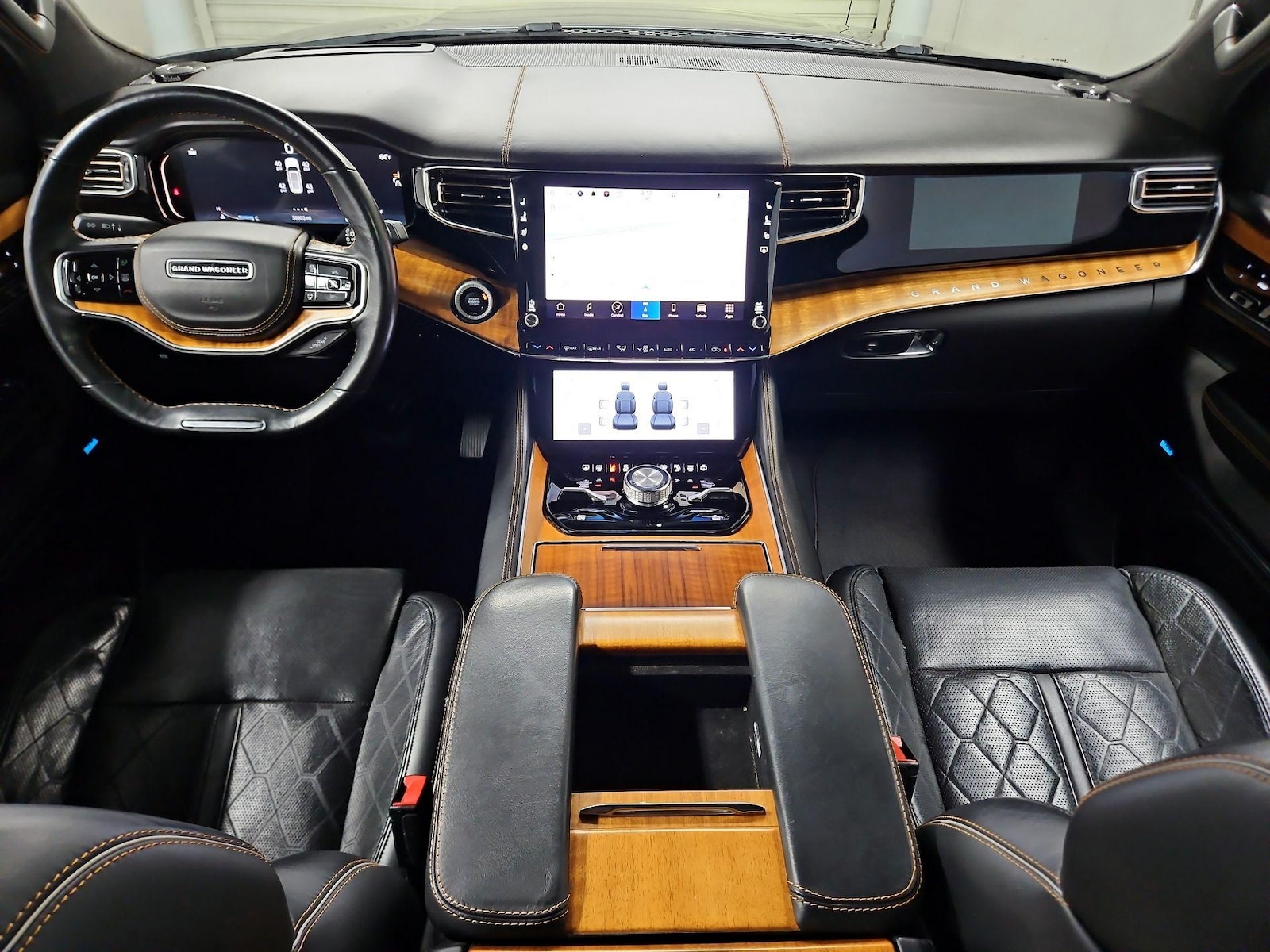 2022 Jeep Grand Wagoneer Series III - Photo 10