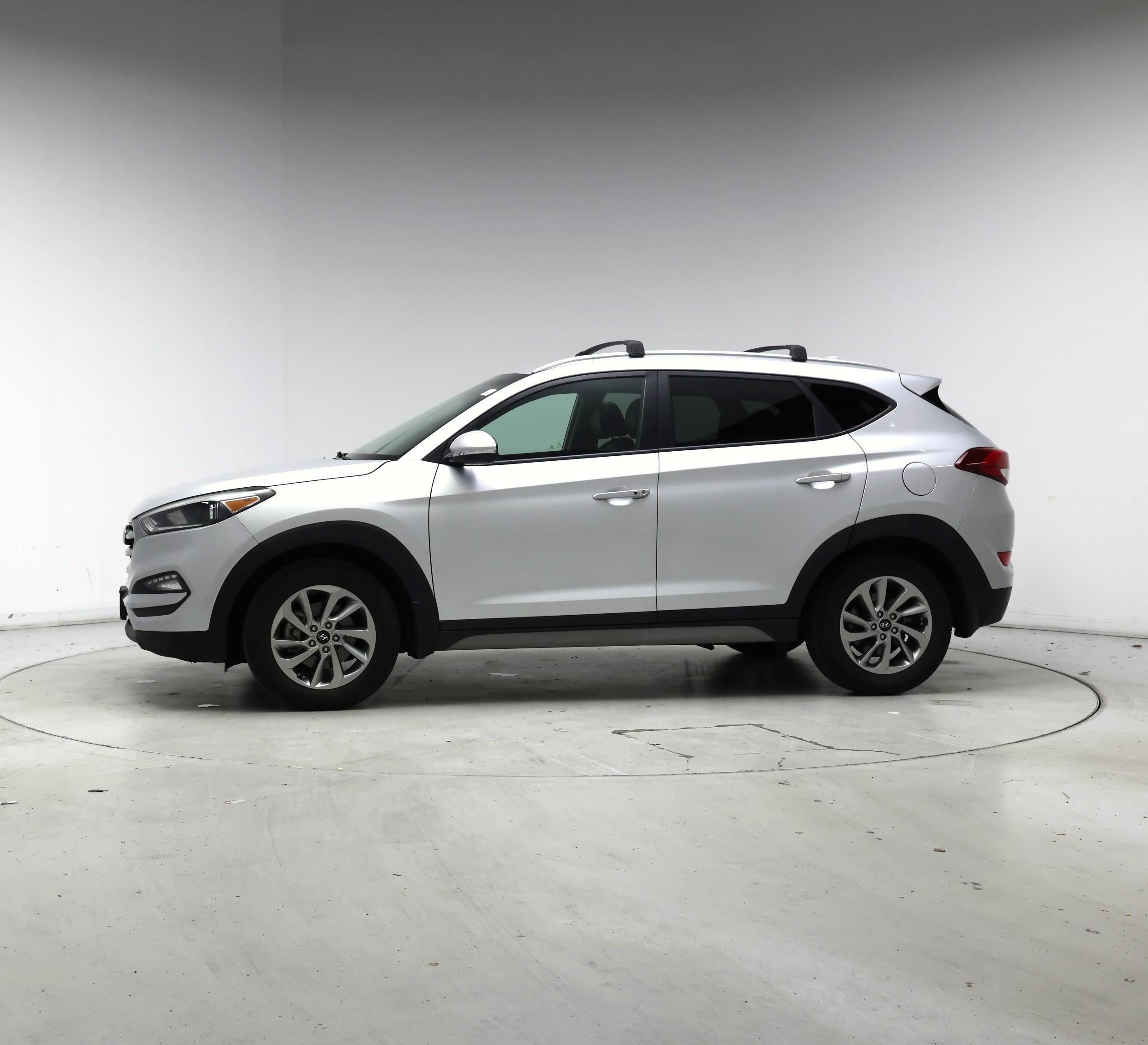 Thumbnail: 2018 Hyundai Tucson - 3