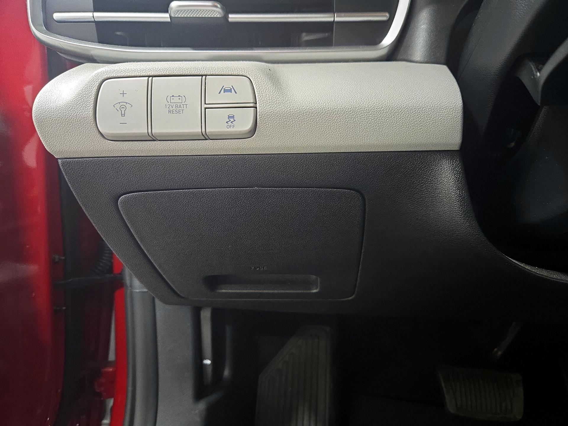 Thumbnail: 2023 Hyundai Elantra - 13