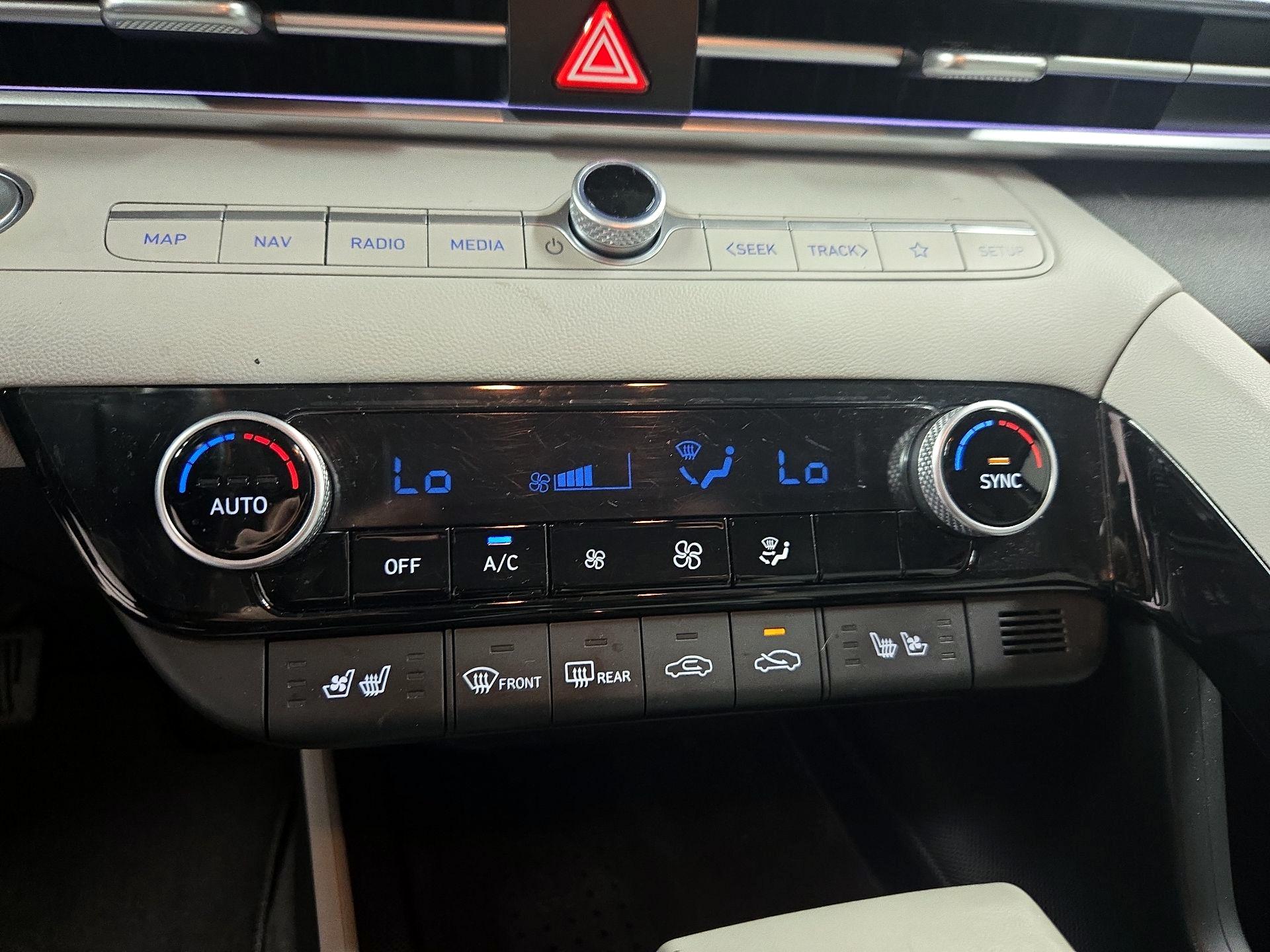 Thumbnail: 2023 Hyundai Elantra - 16