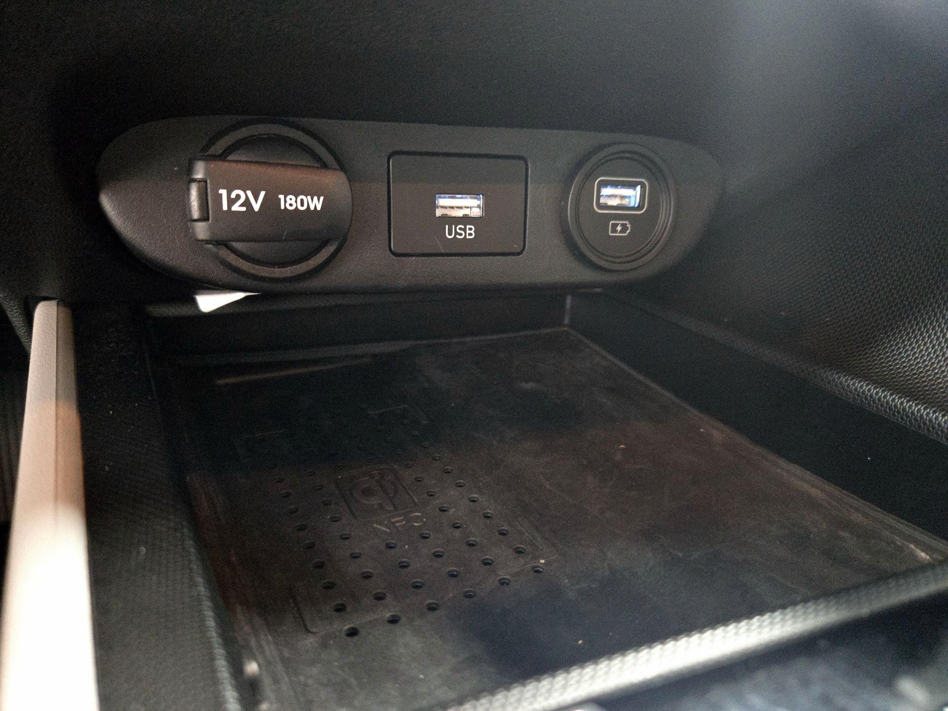 Thumbnail: 2023 Hyundai Elantra - 18