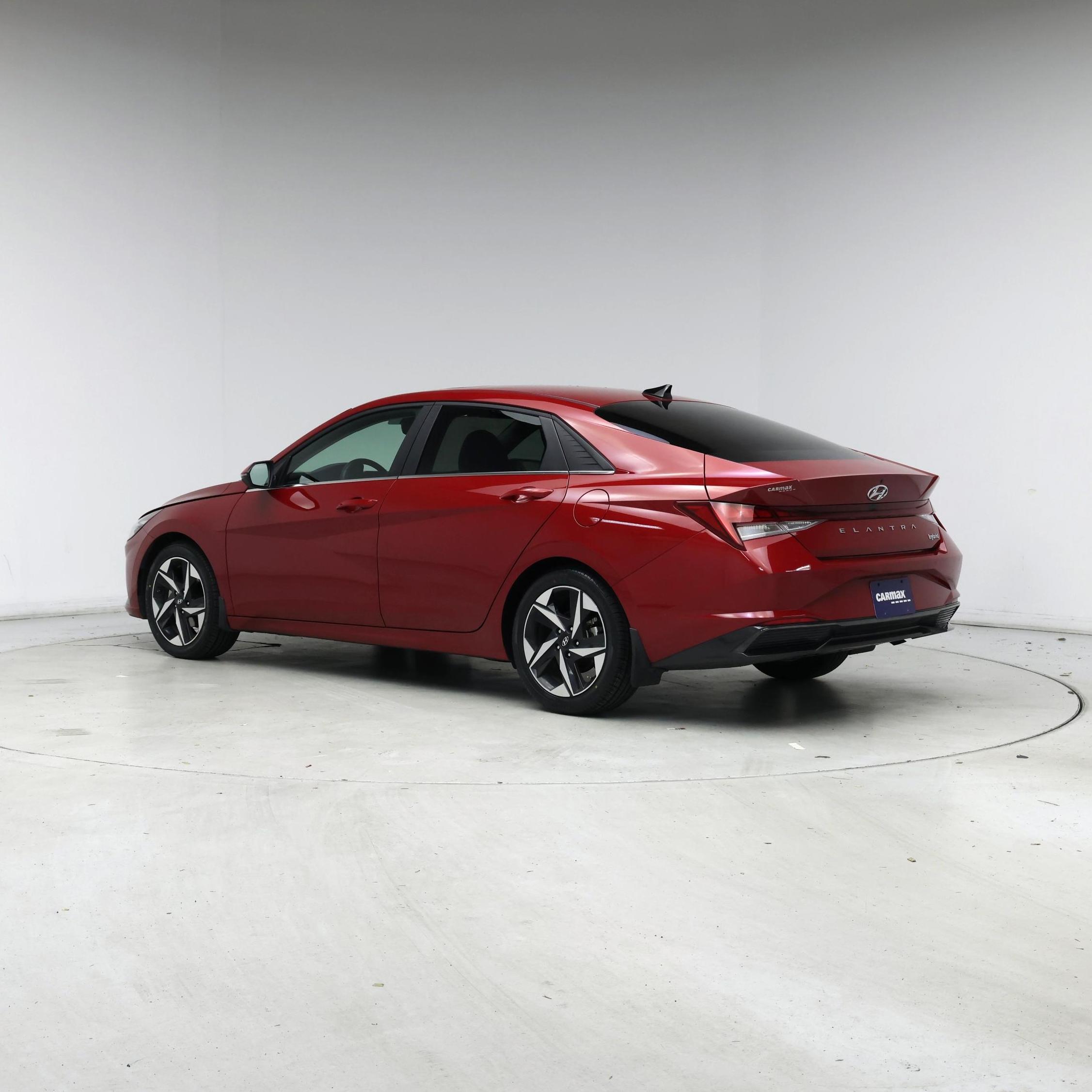 Thumbnail: 2023 Hyundai Elantra - 2