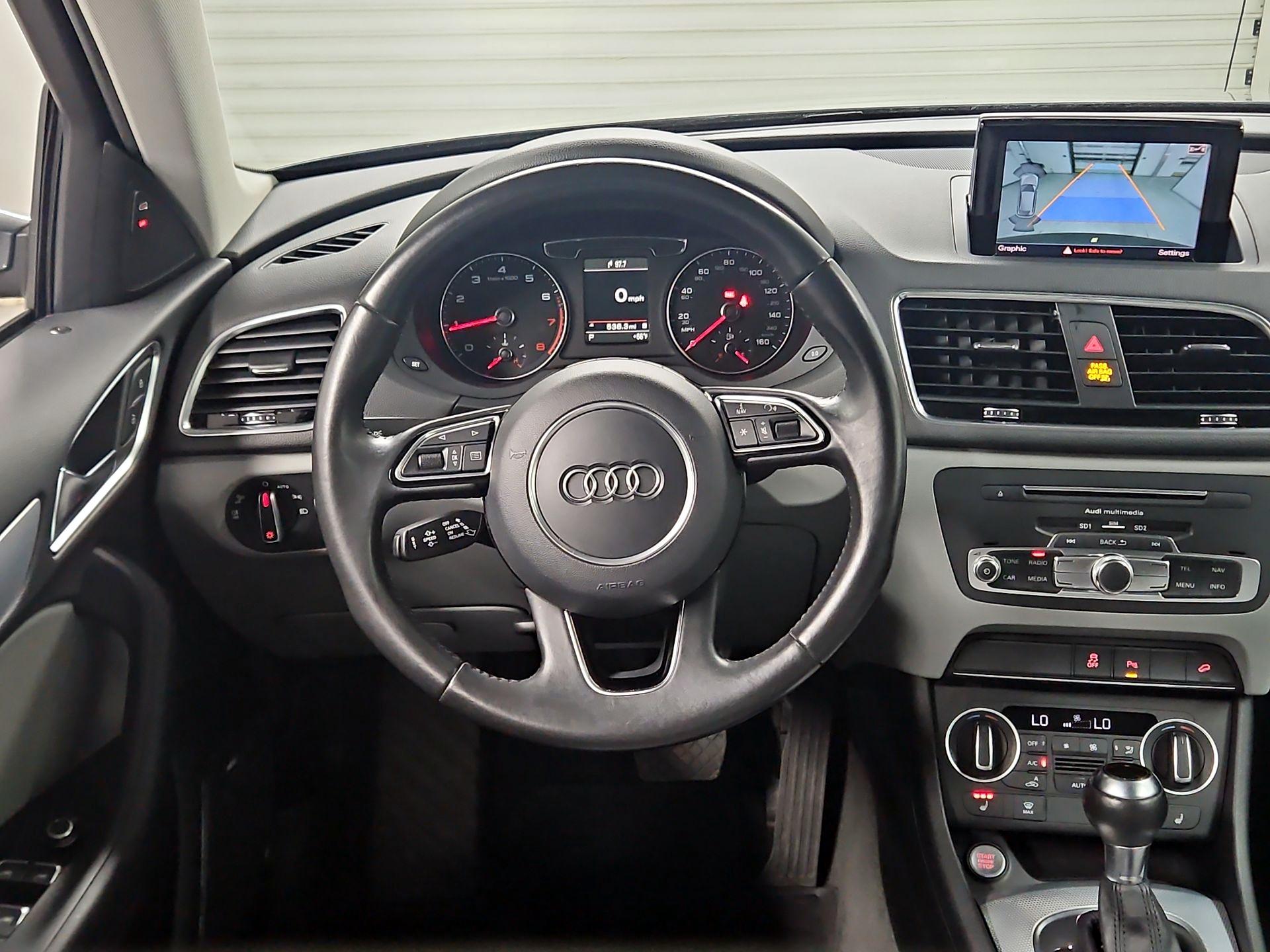 Thumbnail: 2016 Audi Q3 - 10