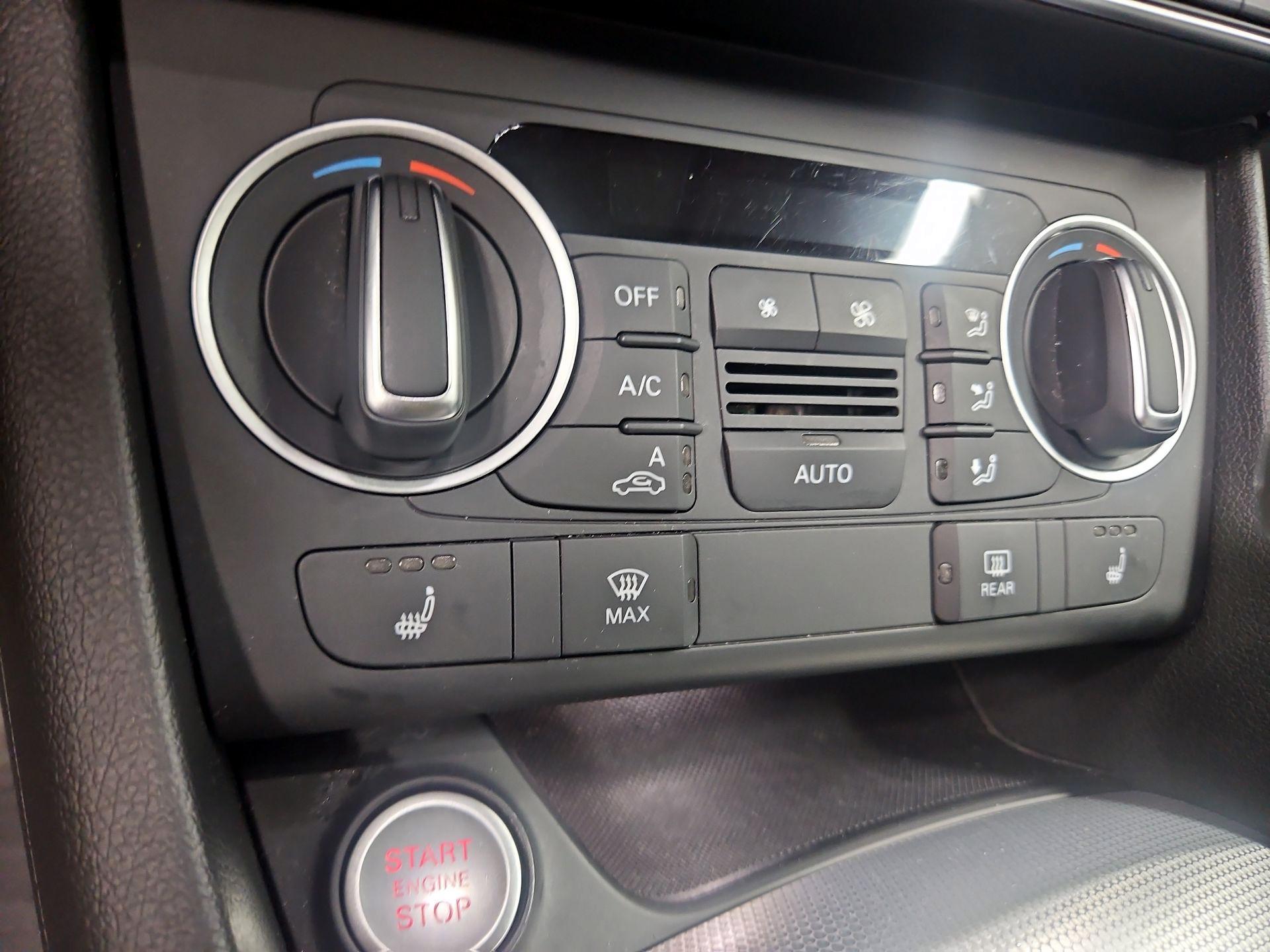 Thumbnail: 2016 Audi Q3 - 16