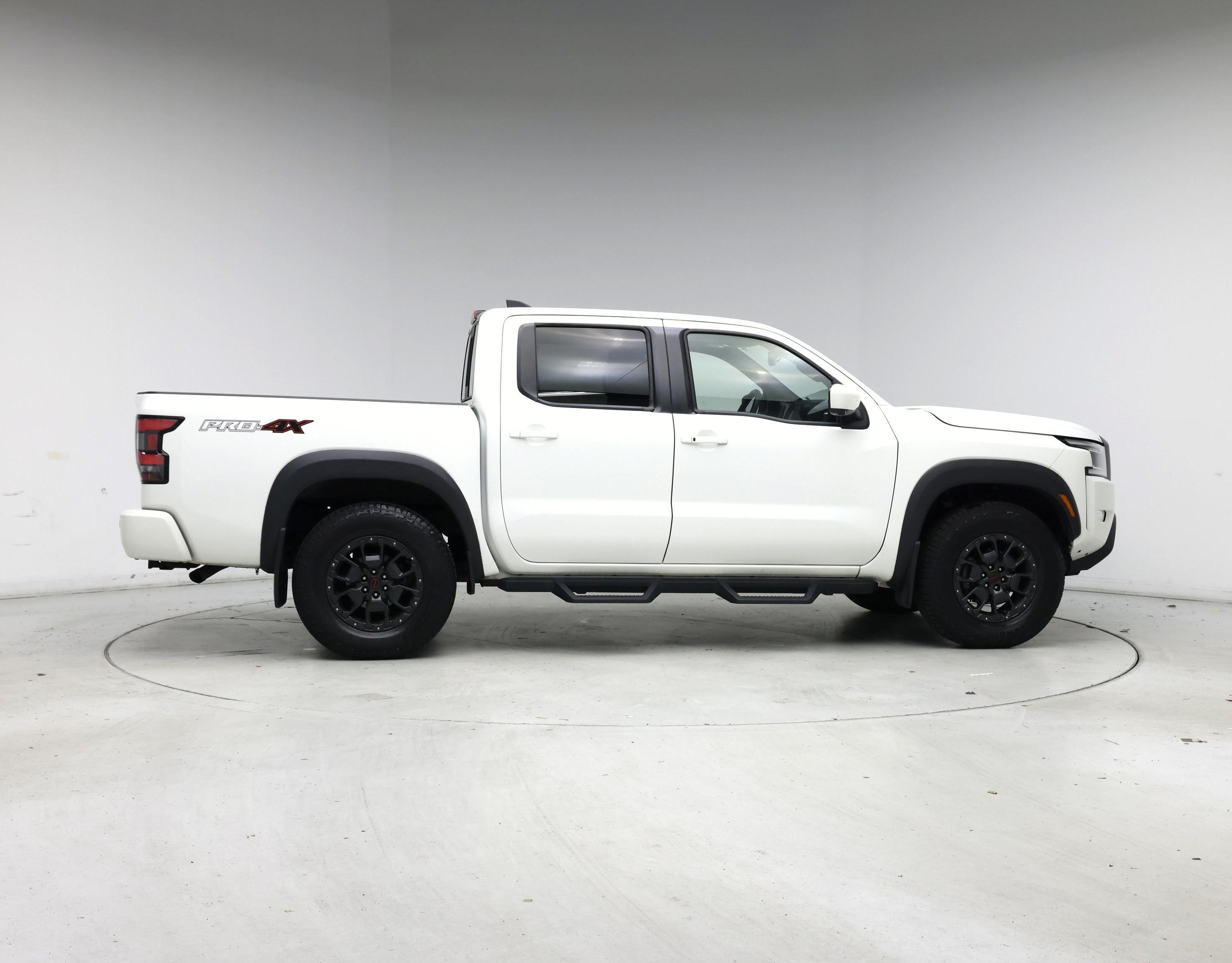 Thumbnail: 2022 Nissan Frontier - 7