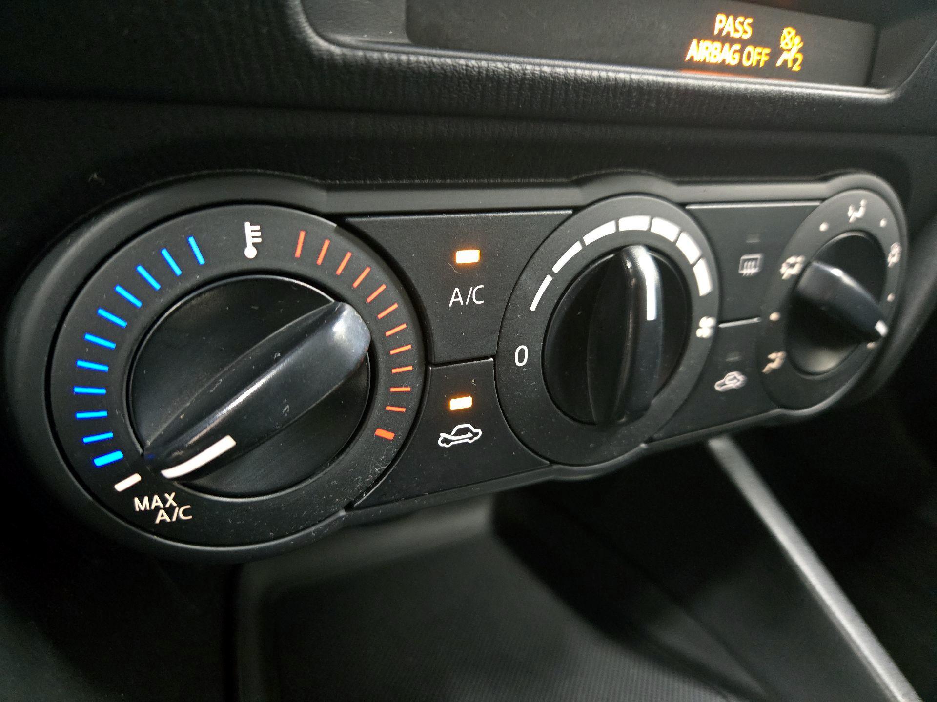 Thumbnail: 2015 Mazda Mazda3 - 15