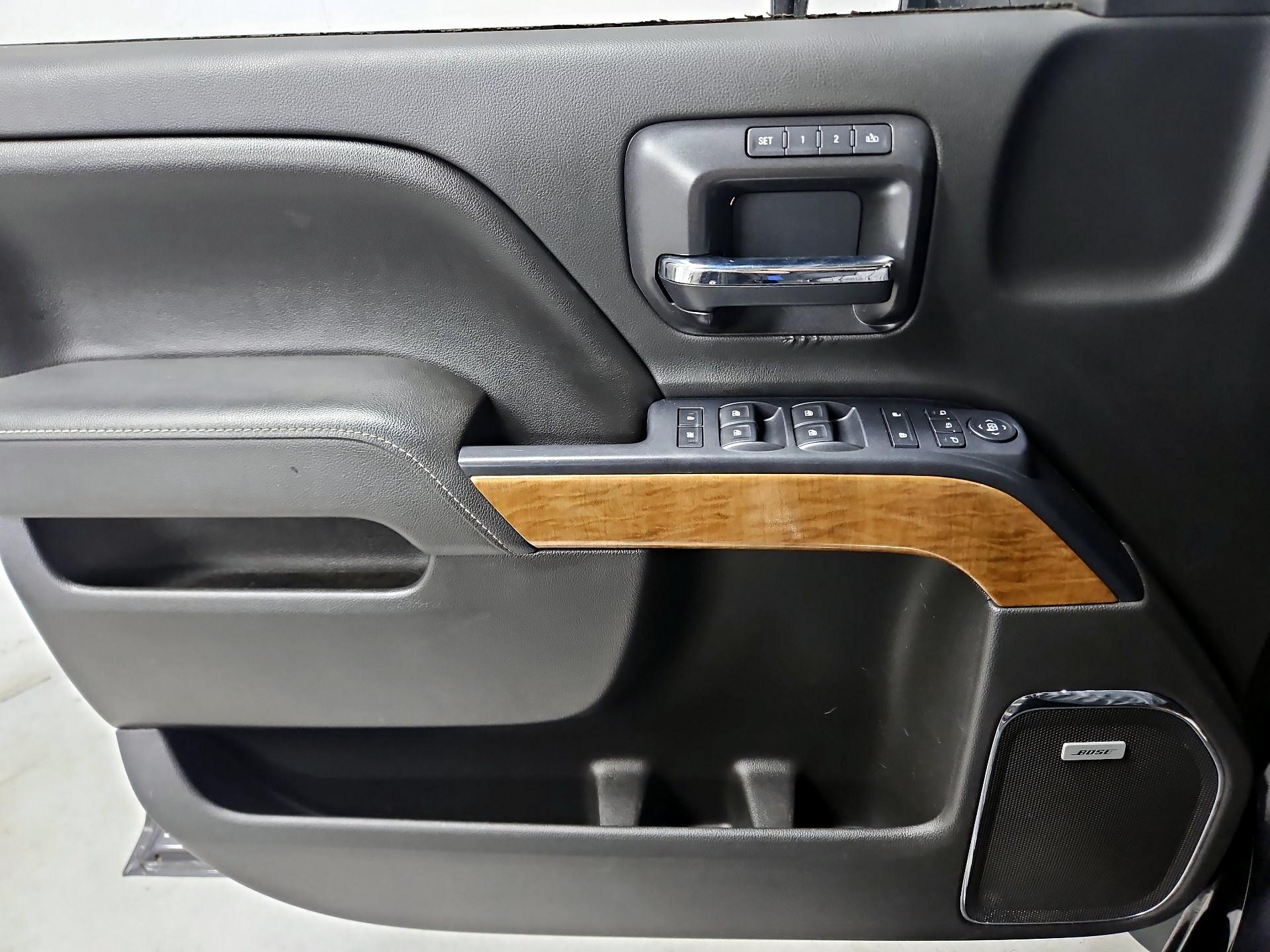 Thumbnail: 2015 Chevrolet Silverado 1500 - 12