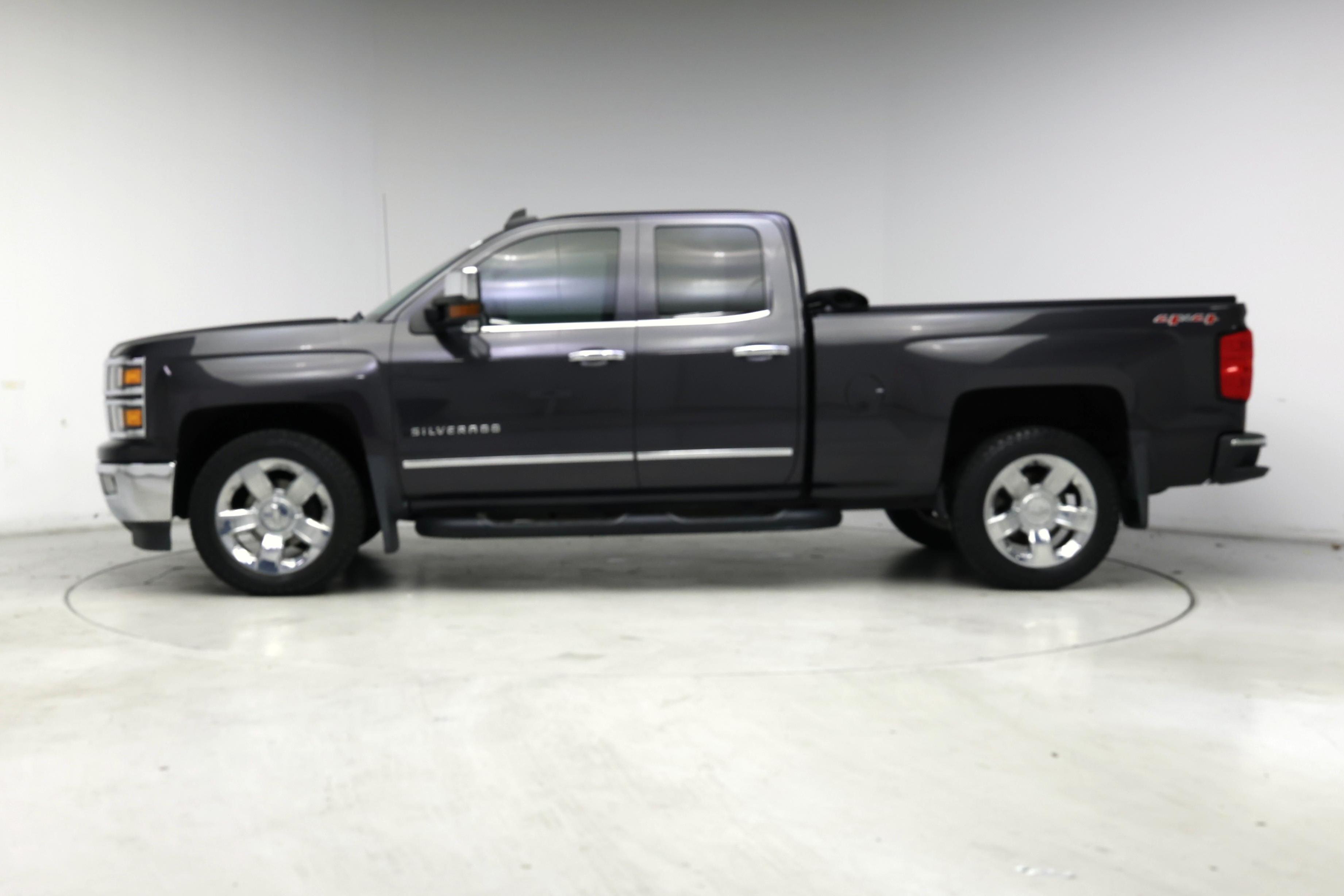 Thumbnail: 2015 Chevrolet Silverado 1500 - 3