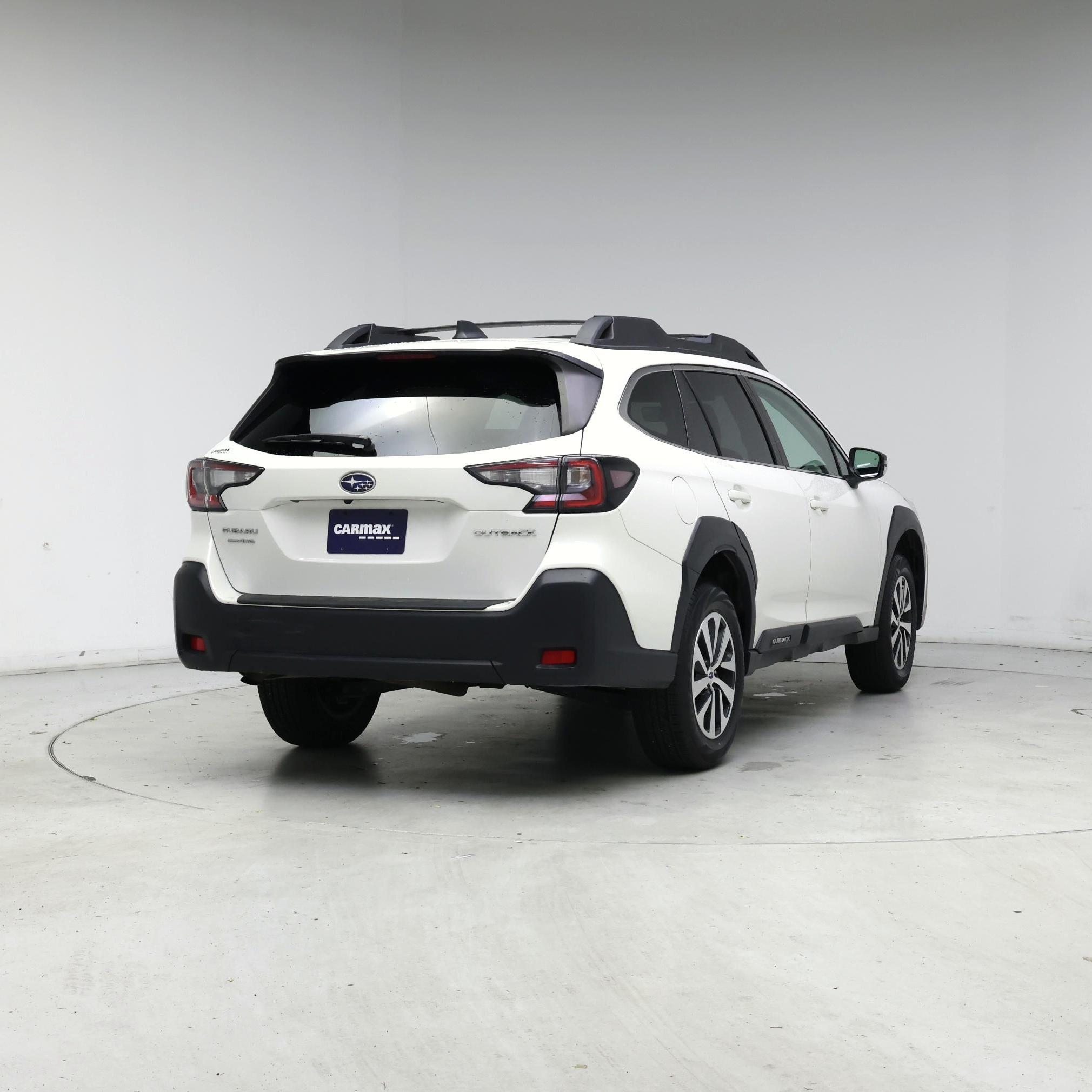 Thumbnail: 2023 Subaru Outback - 8