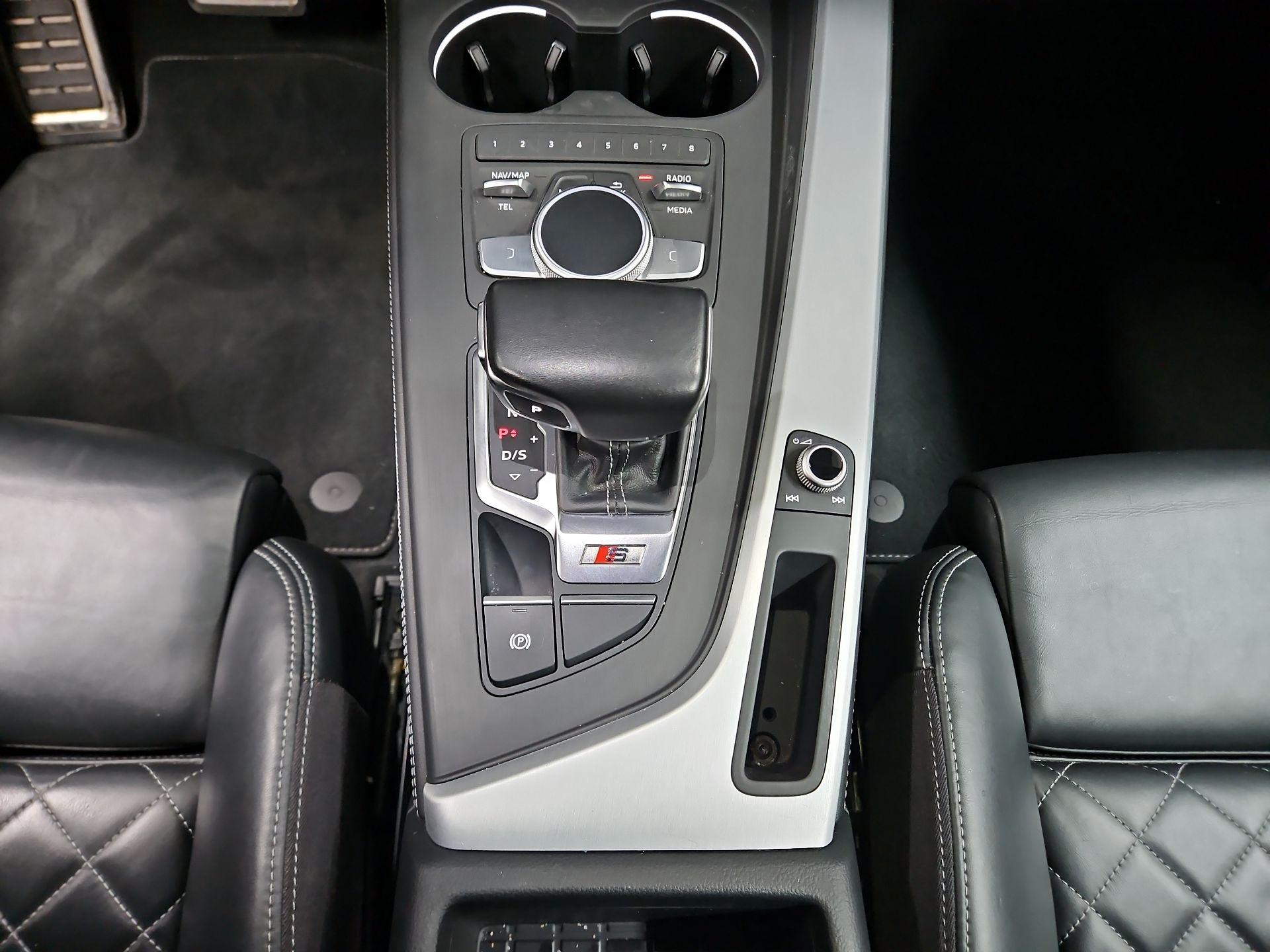 Thumbnail: 2018 Audi S4 - 18