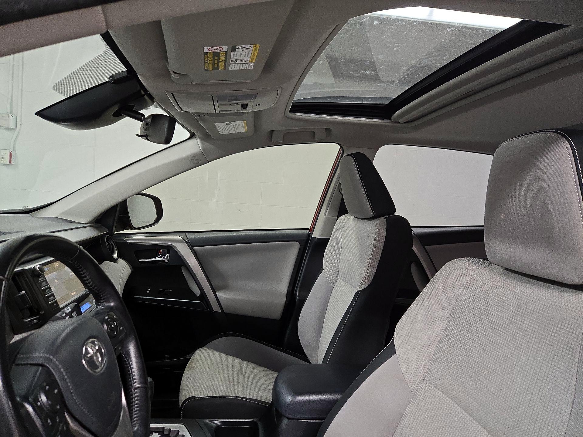 Thumbnail: 2017 Toyota RAV4 - 19