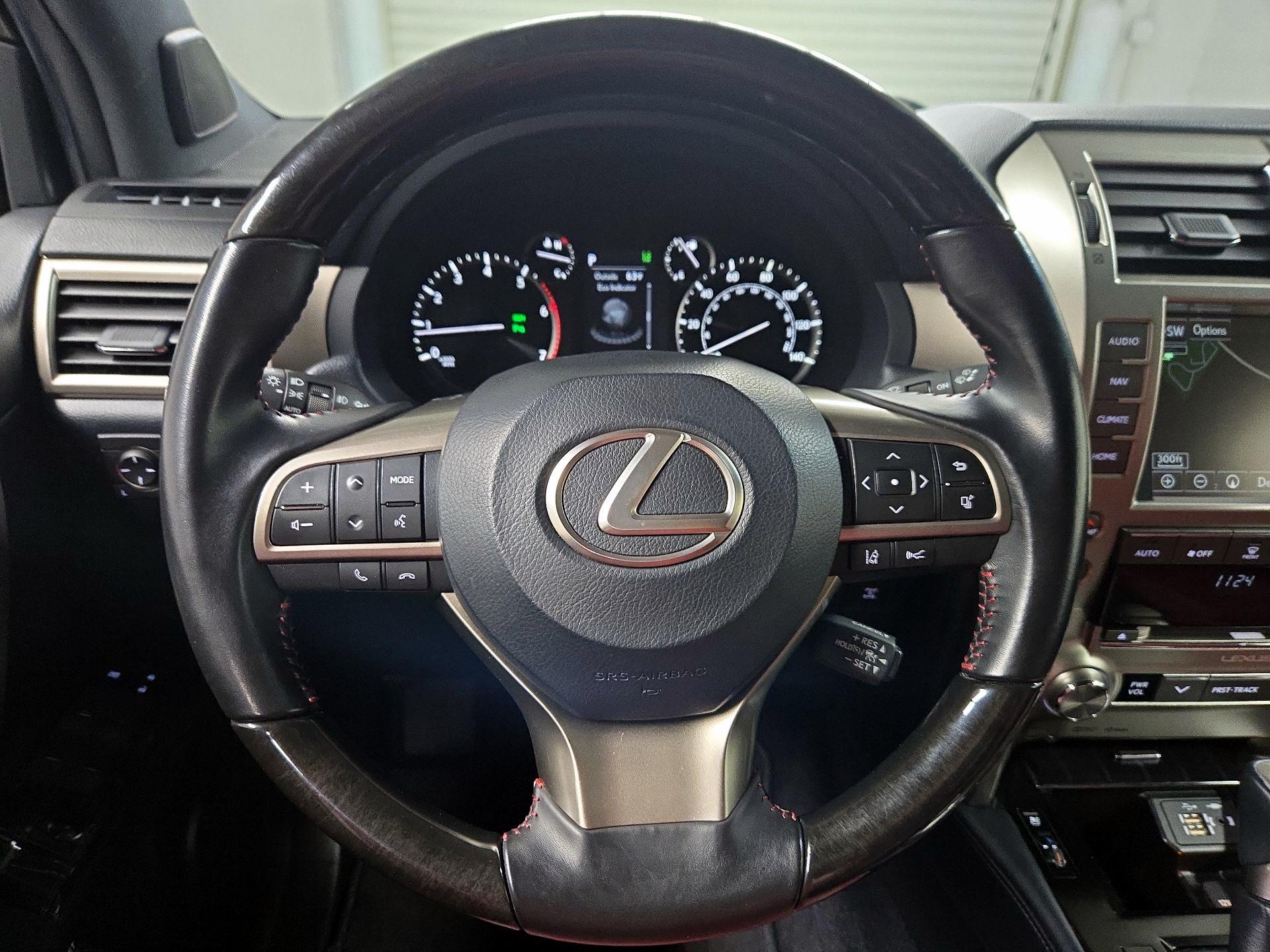 Thumbnail: 2020 Lexus GX - 10