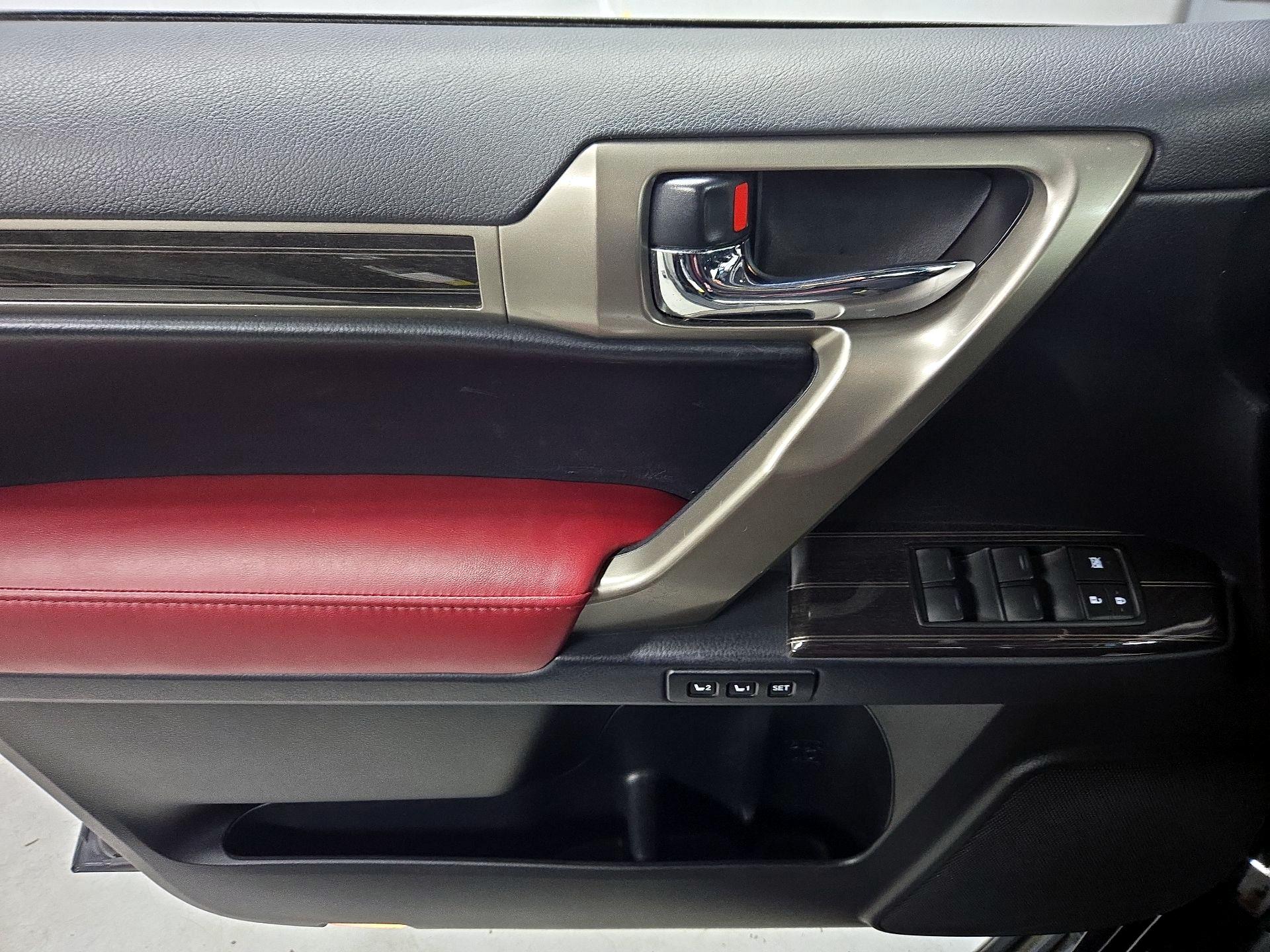 Thumbnail: 2020 Lexus GX - 12