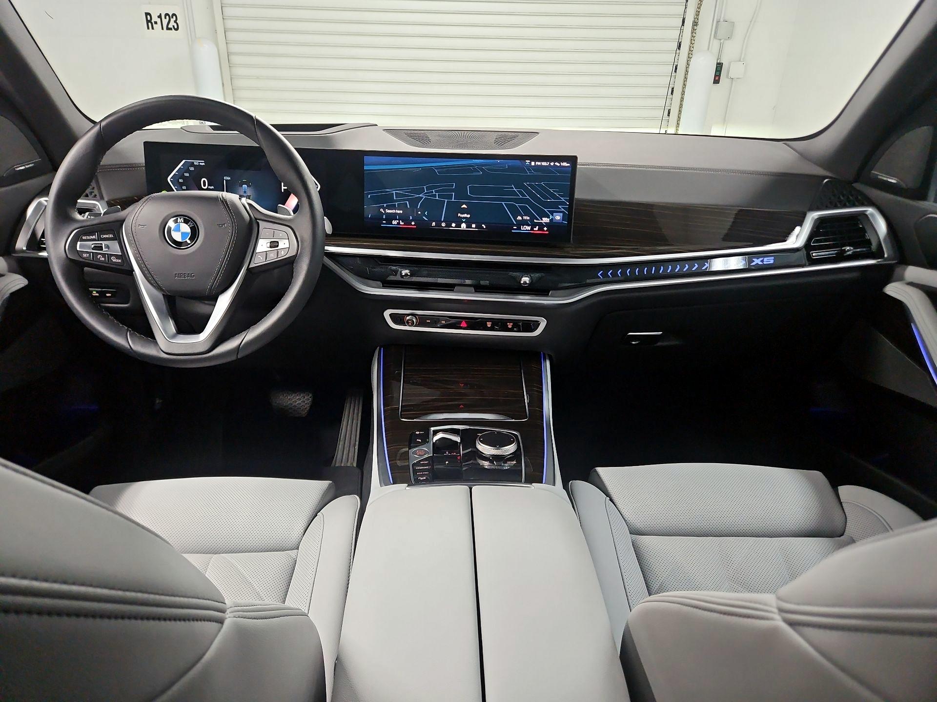 Thumbnail: 2024 BMW X5 - 9