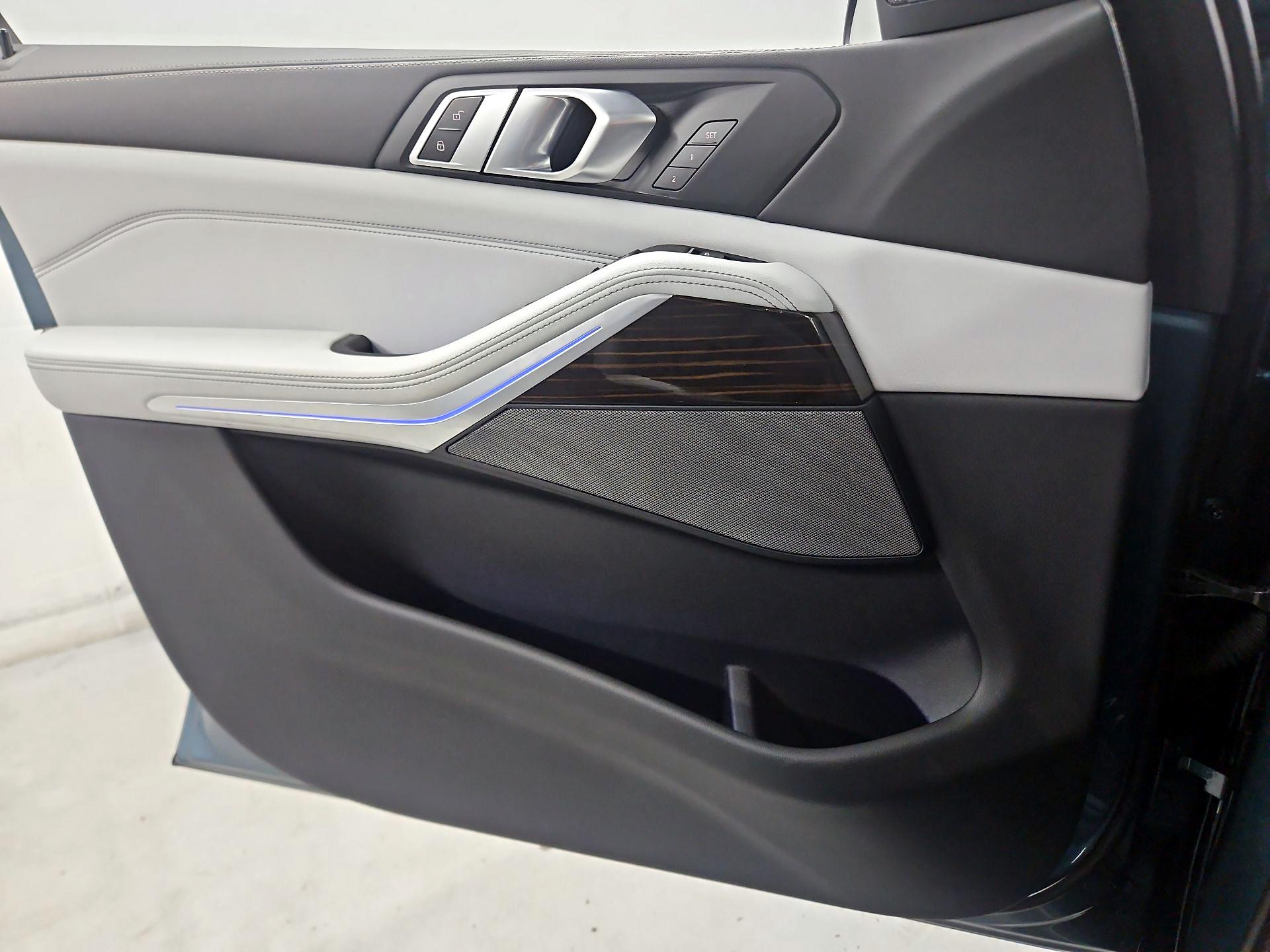 Thumbnail: 2024 BMW X5 - 12