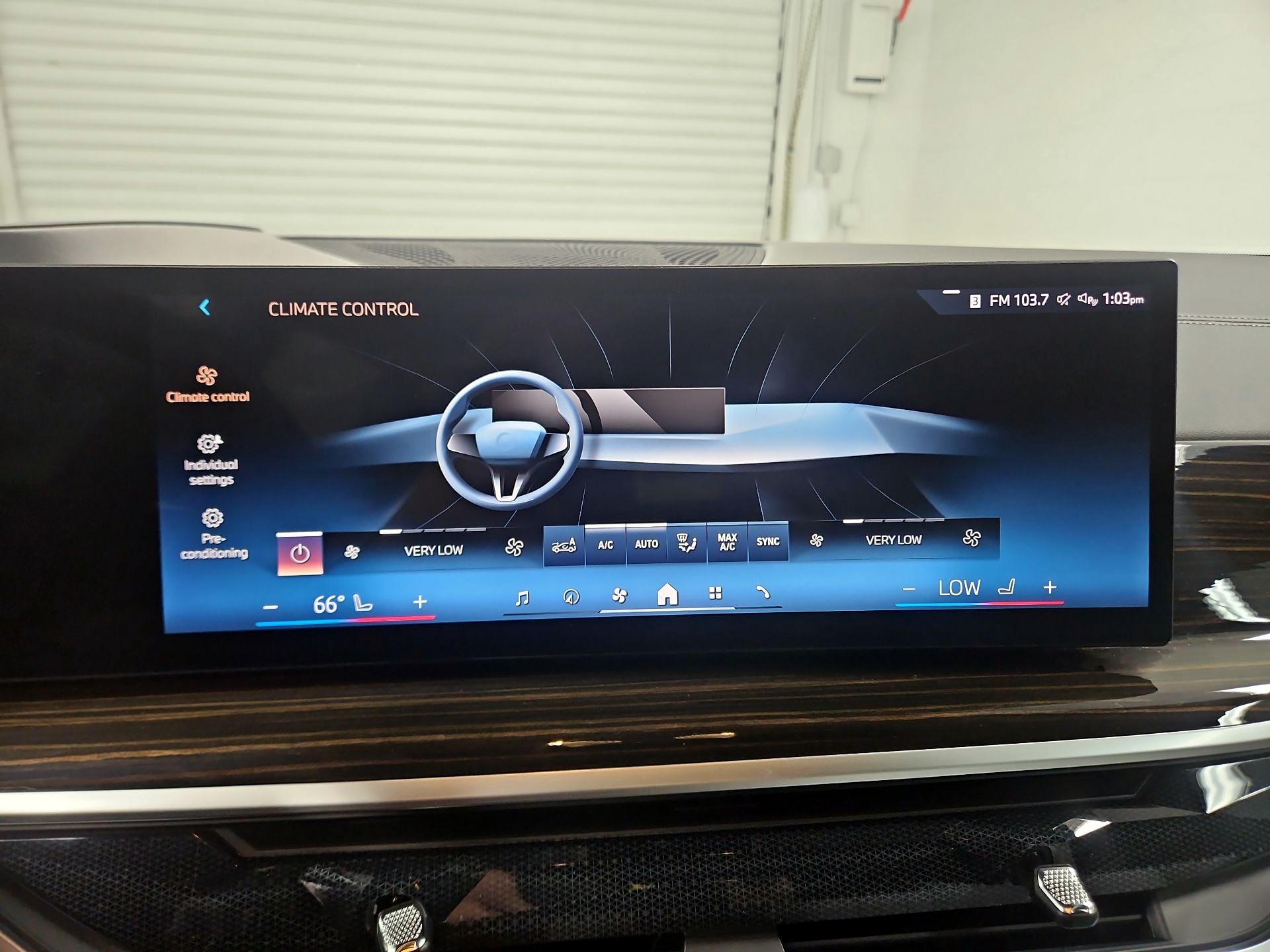 Thumbnail: 2024 BMW X5 - 17