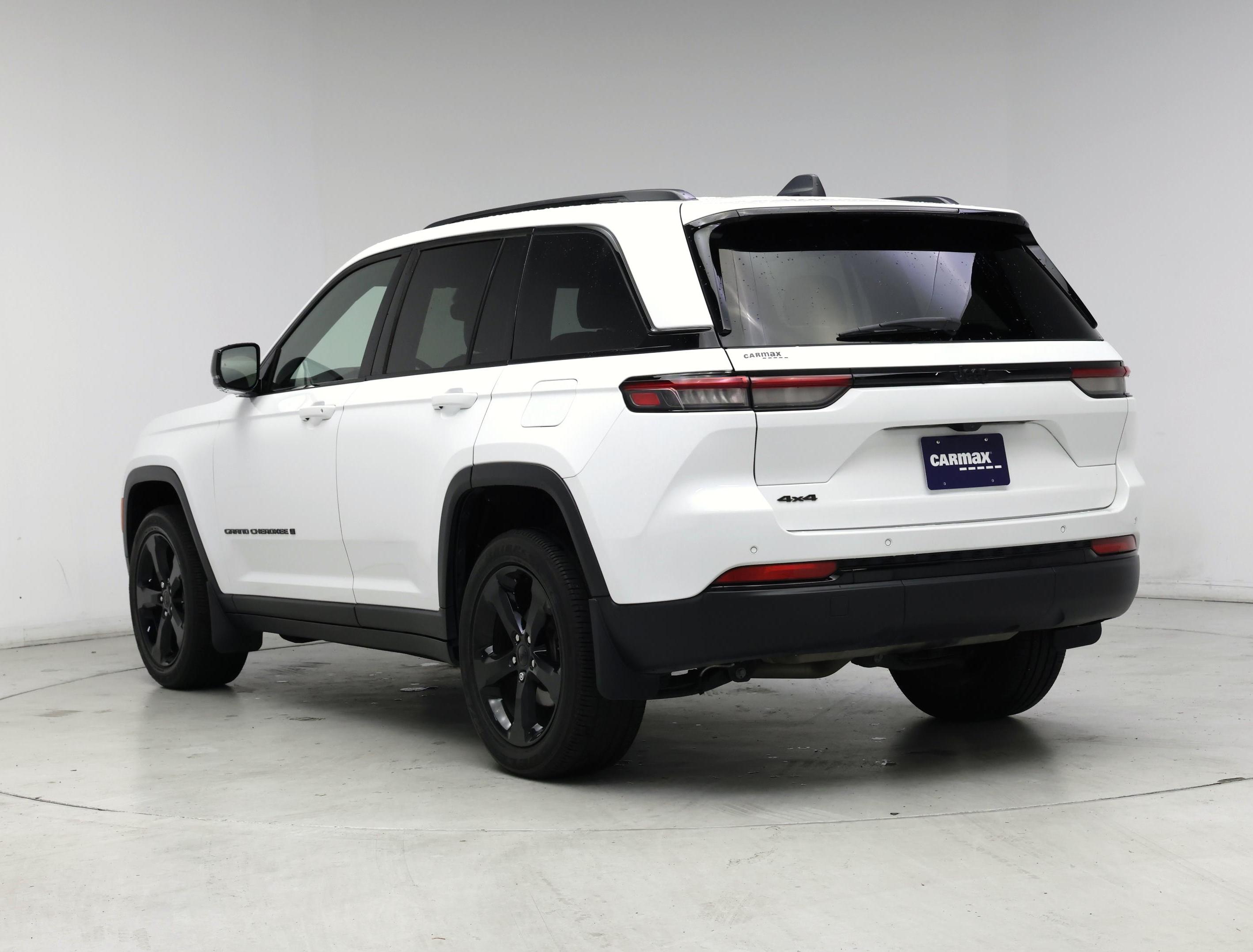 Thumbnail: 2023 Jeep Grand Cherokee - 2