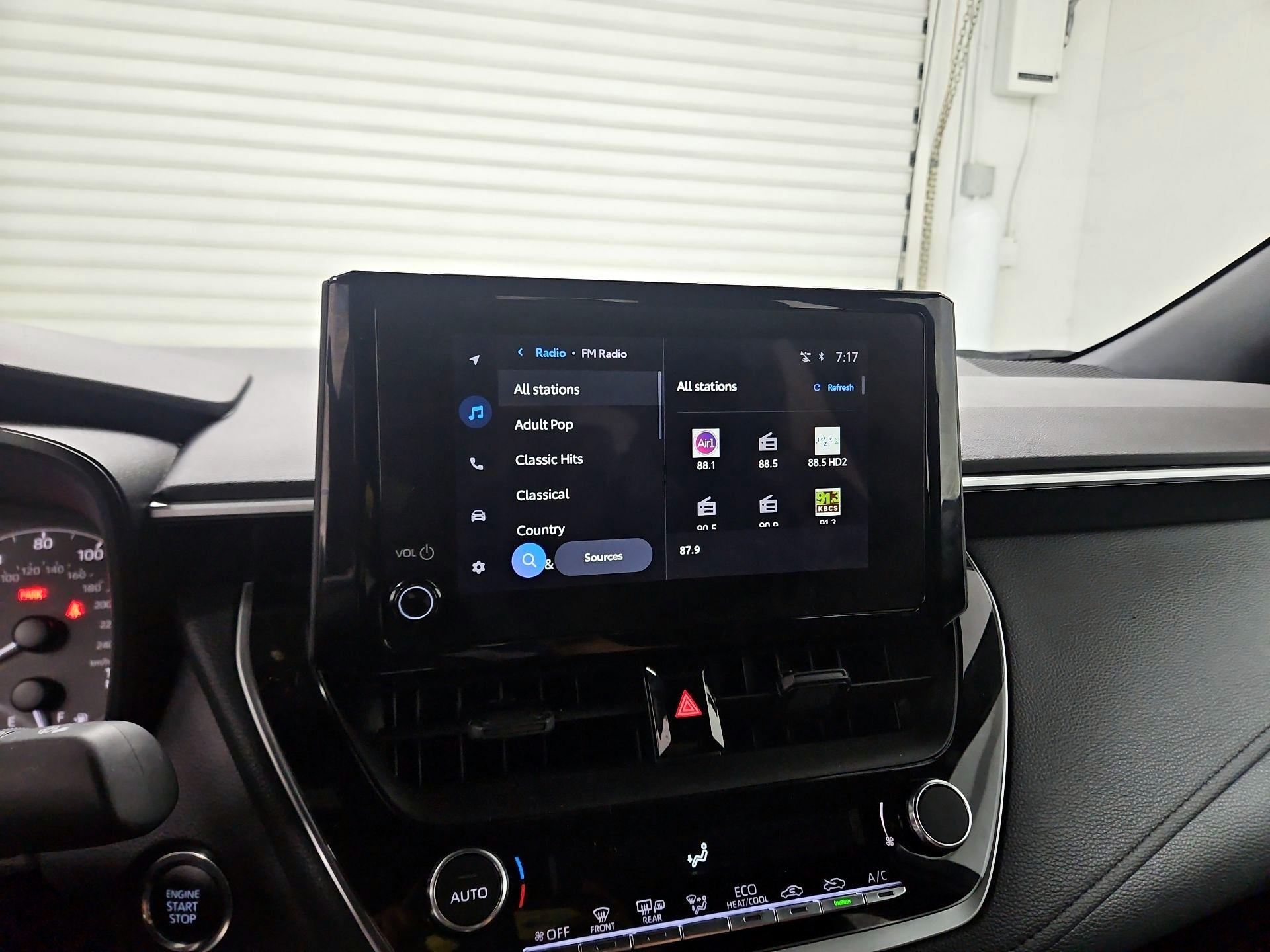 Thumbnail: 2025 Toyota Corolla - 15