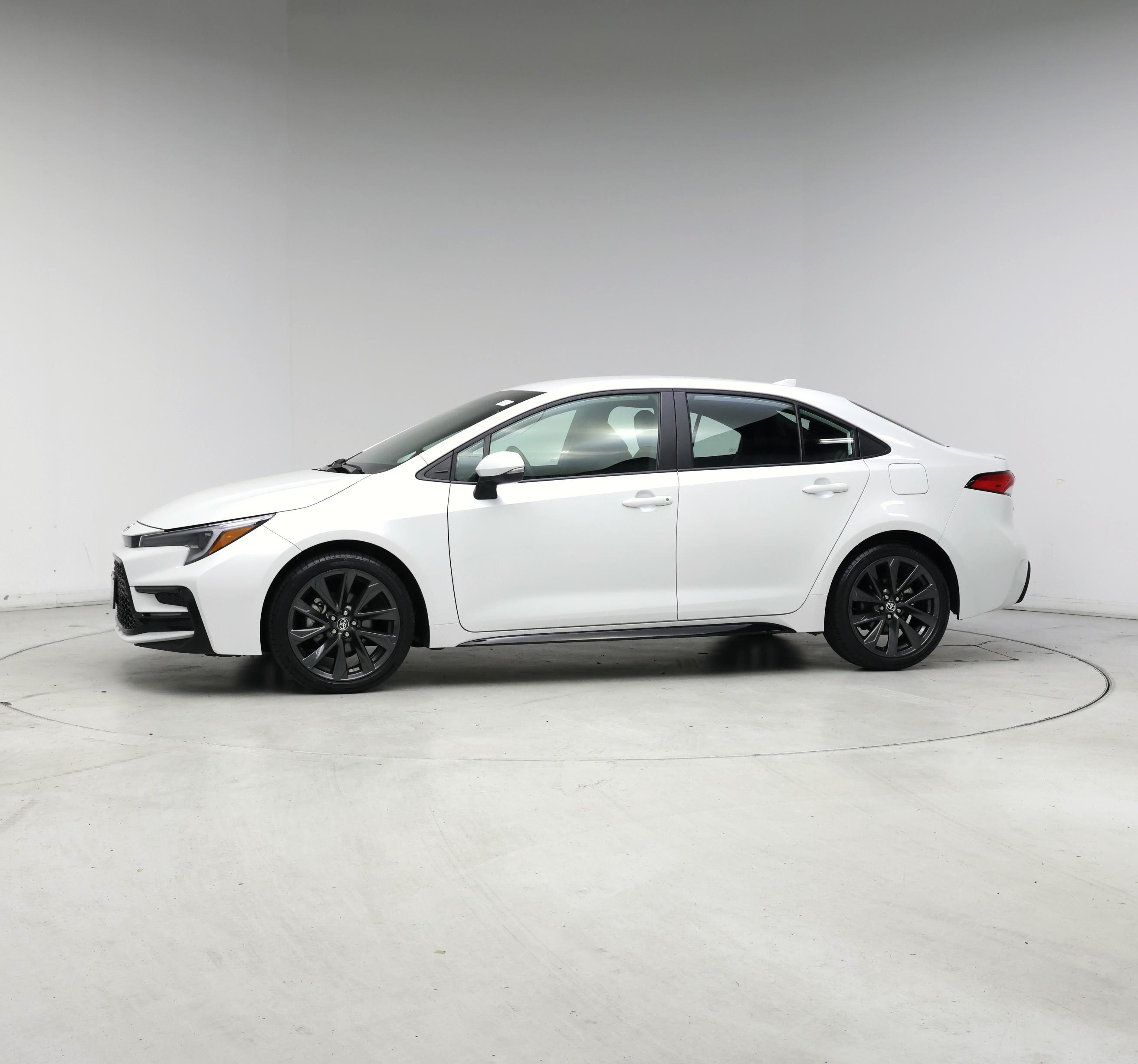 Thumbnail: 2025 Toyota Corolla - 3