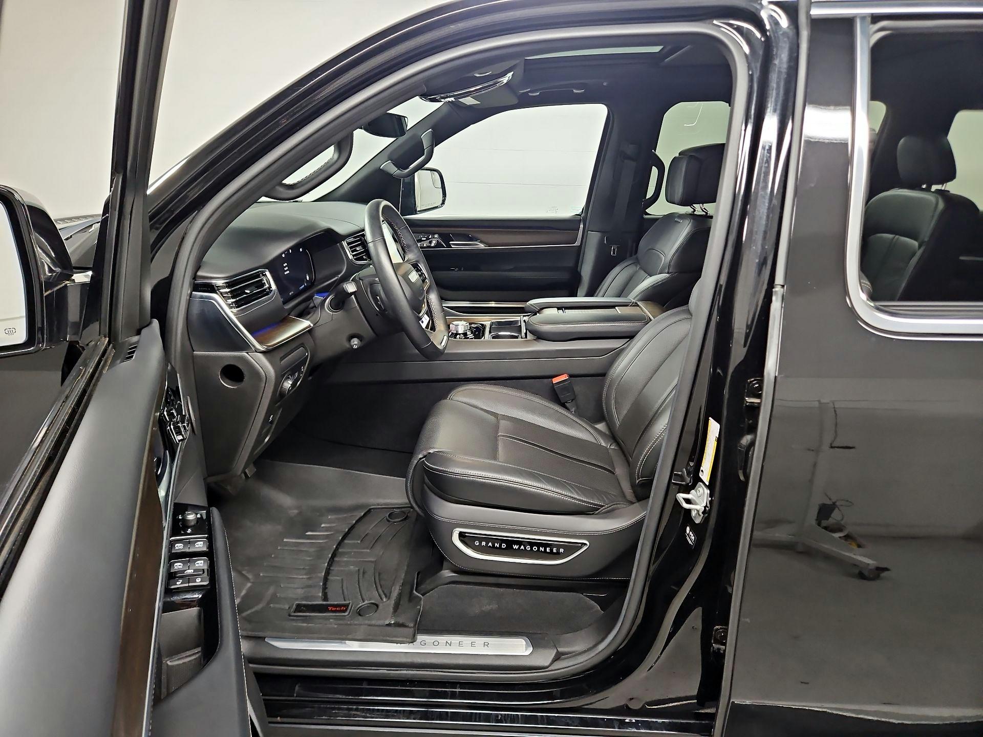 Thumbnail: 2022 Jeep Grand Wagoneer - 11