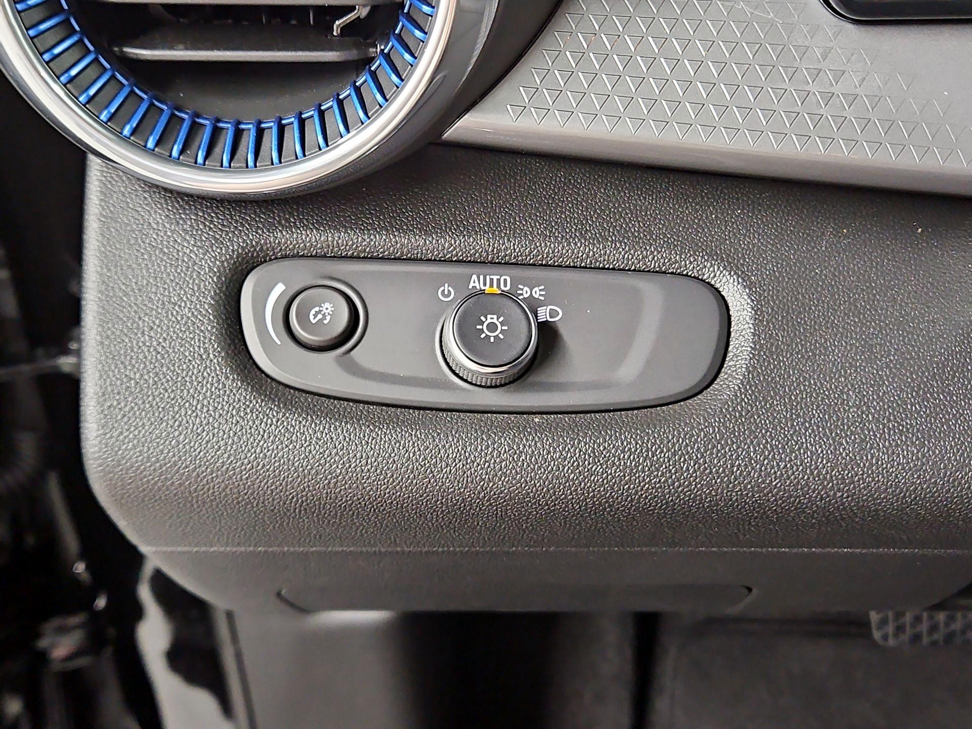 Thumbnail: 2025 Chevrolet Trax - 13